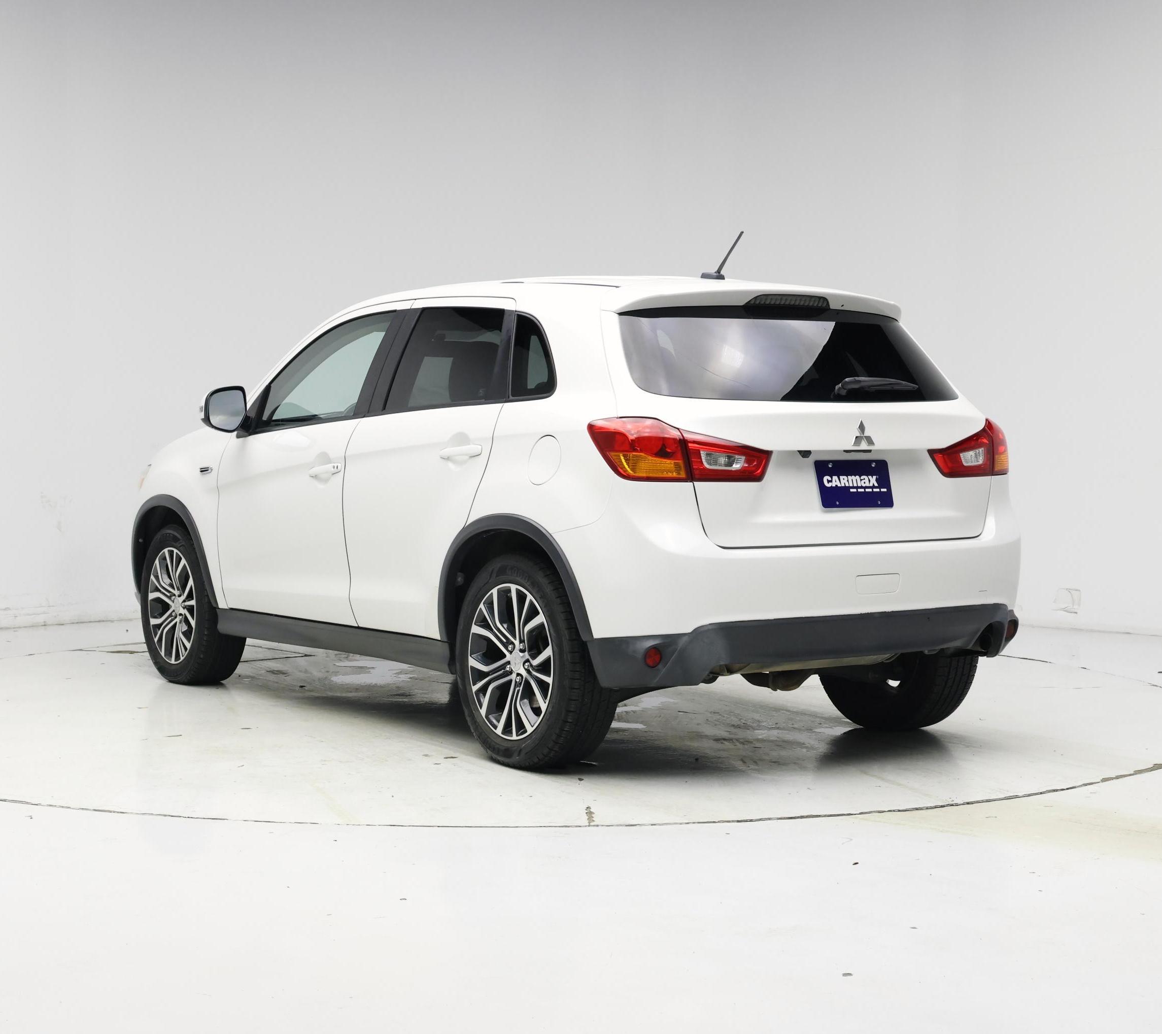 Thumbnail: 2016 Mitsubishi Outlander Sport - 2