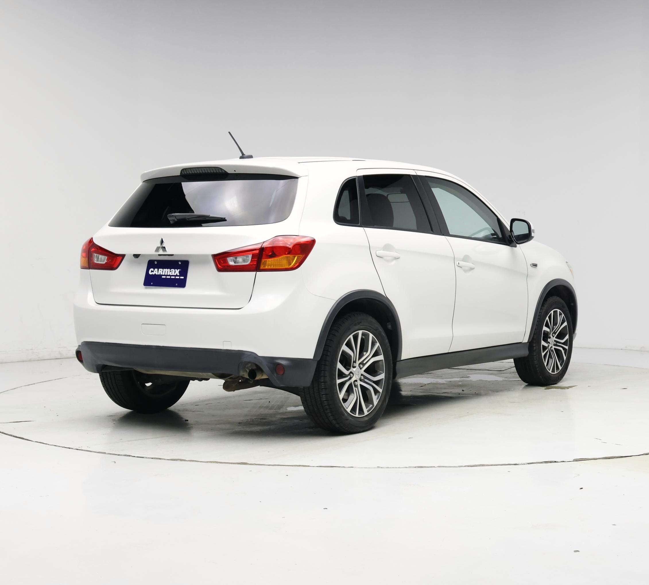Thumbnail: 2016 Mitsubishi Outlander Sport - 8