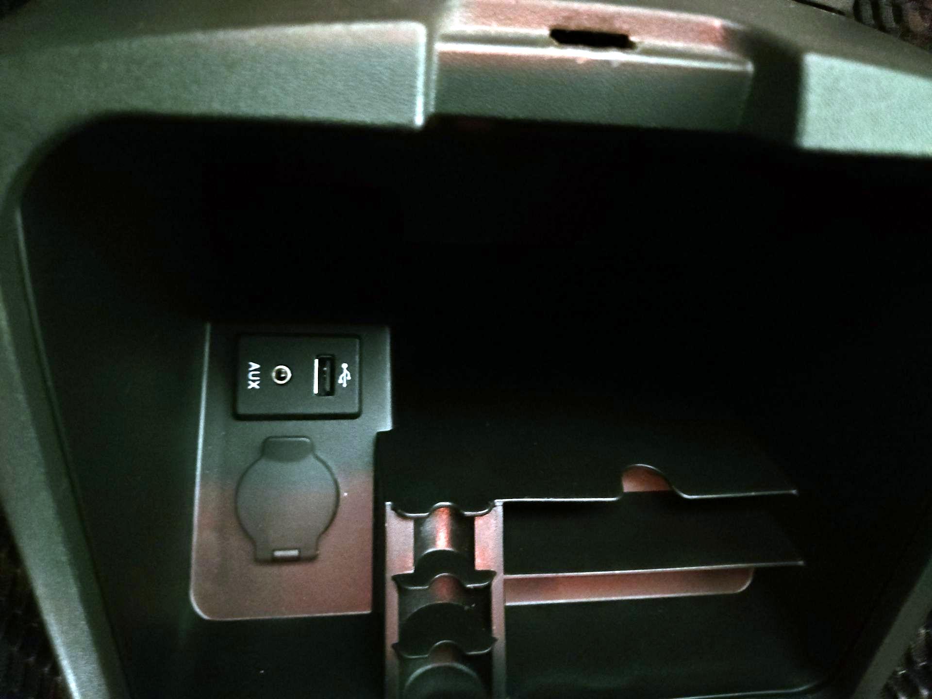Thumbnail: 2015 Nissan Frontier - 18