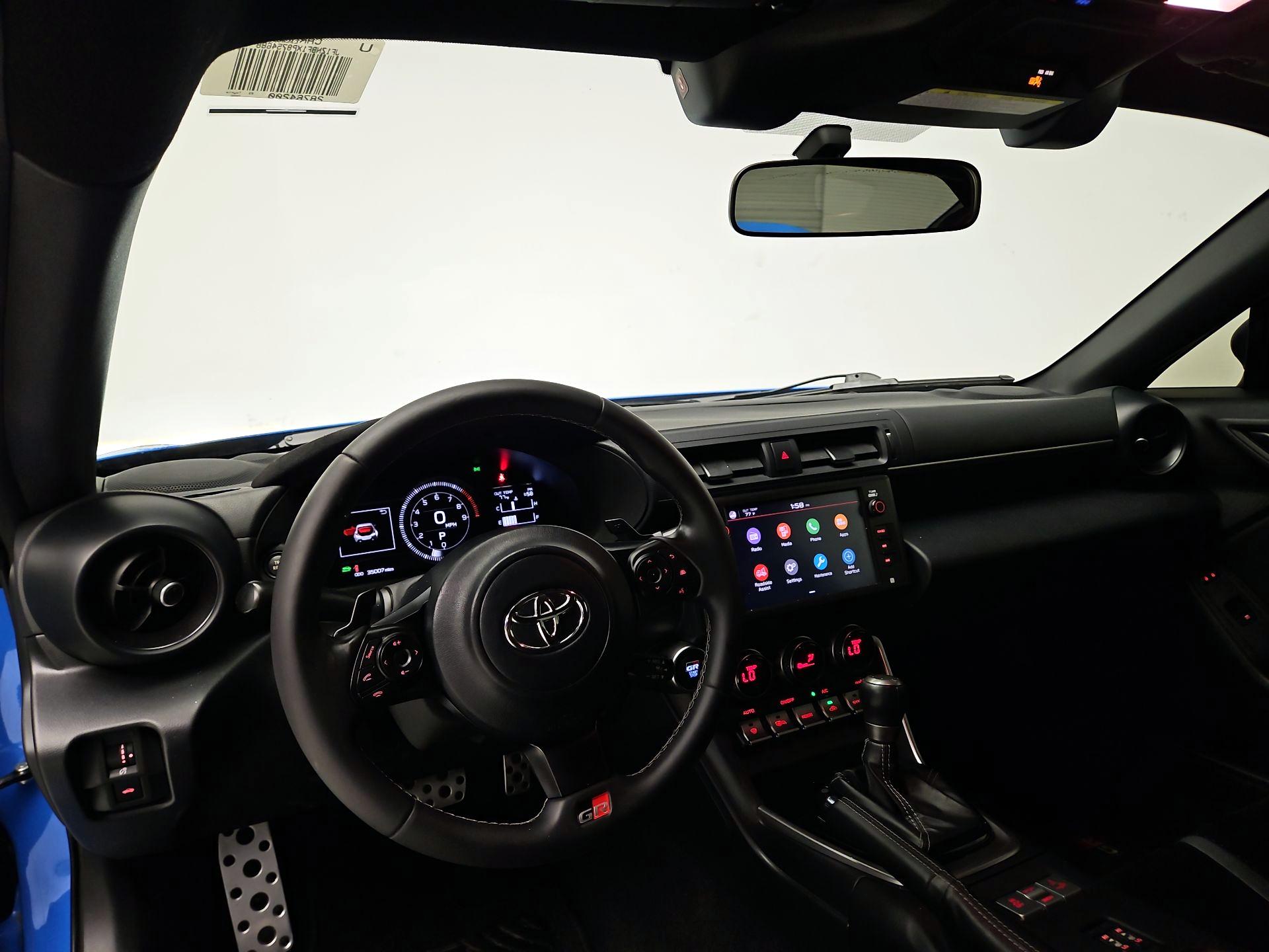 Thumbnail: 2023 Toyota GR86 - 9