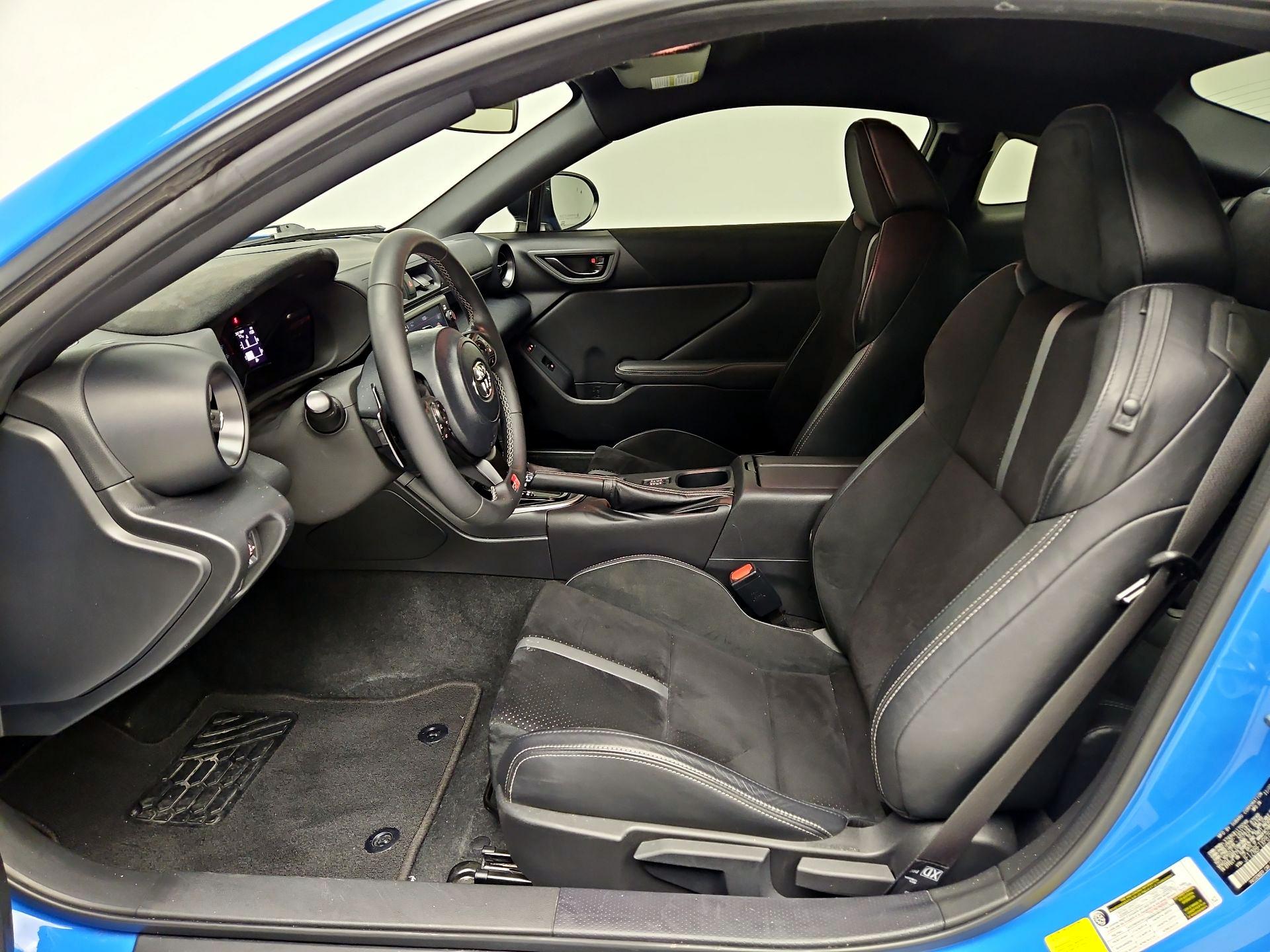 Thumbnail: 2023 Toyota GR86 - 11