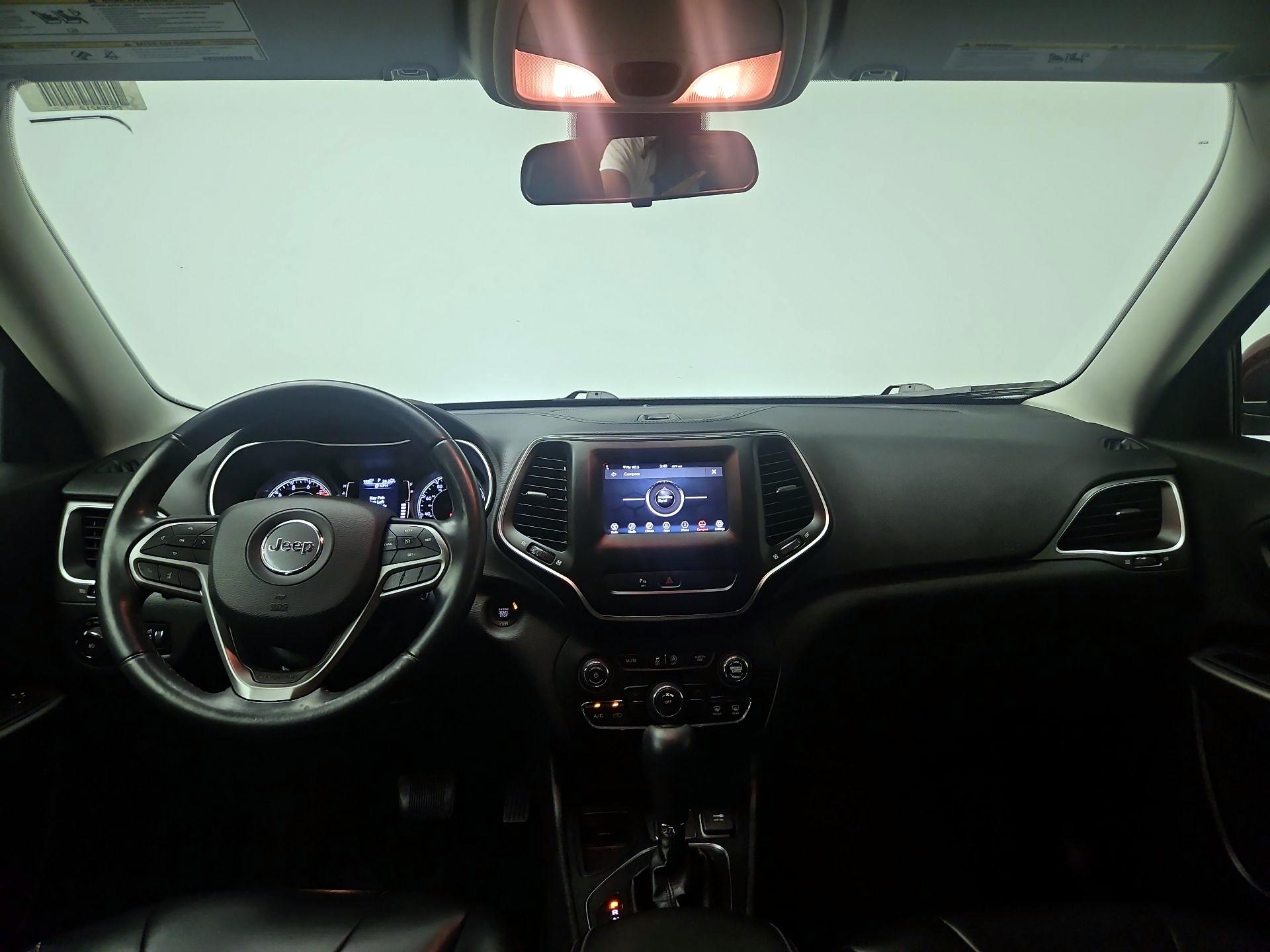 Thumbnail: 2019 Jeep Cherokee - 9