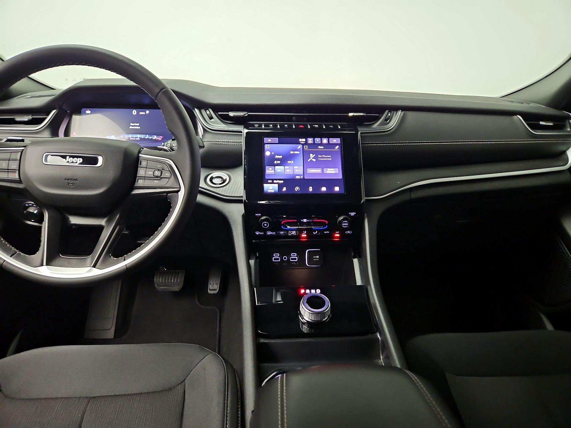 Thumbnail: 2025 Jeep Grand Cherokee - 9