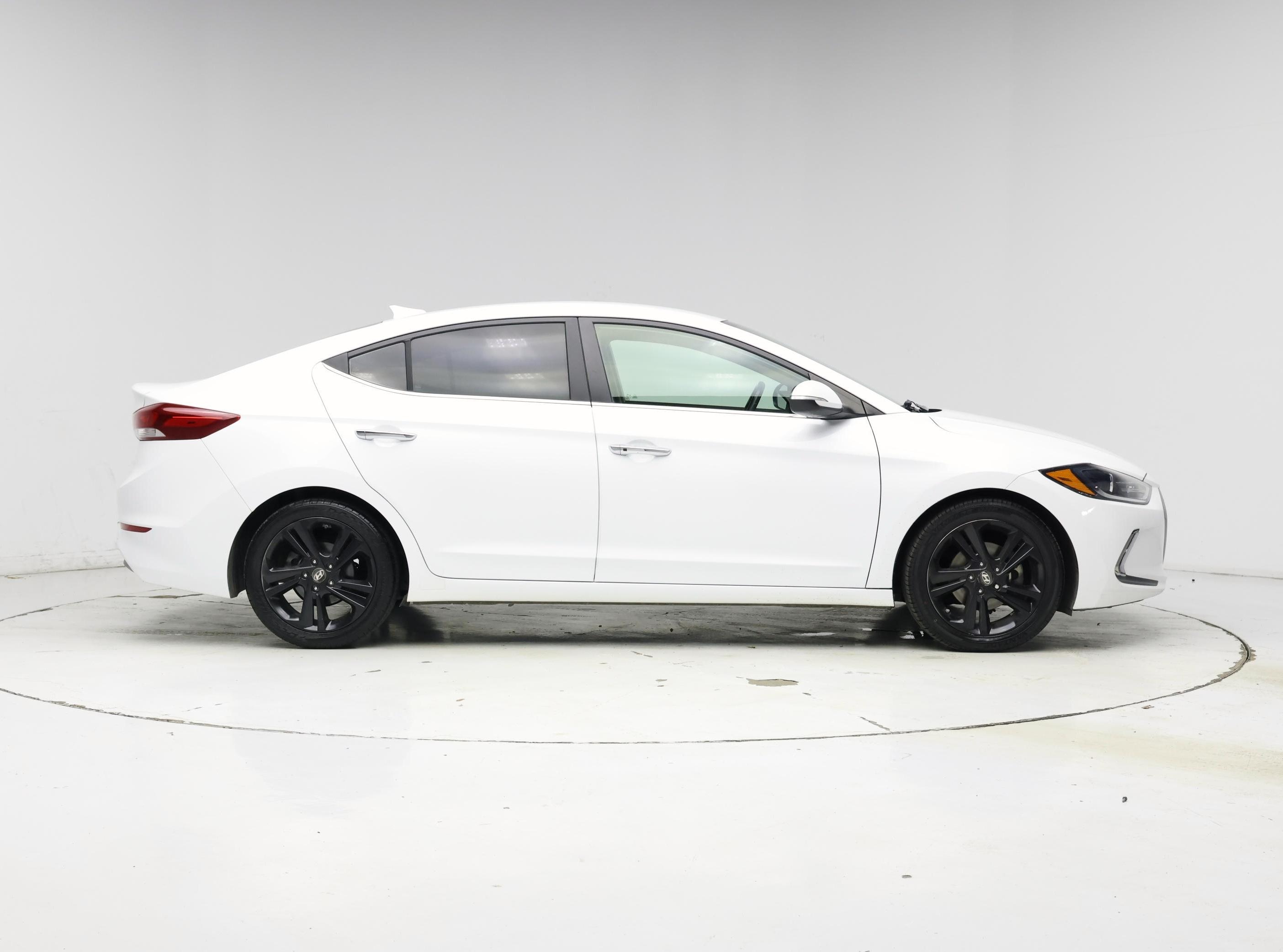 Thumbnail: 2017 Hyundai Elantra - 7