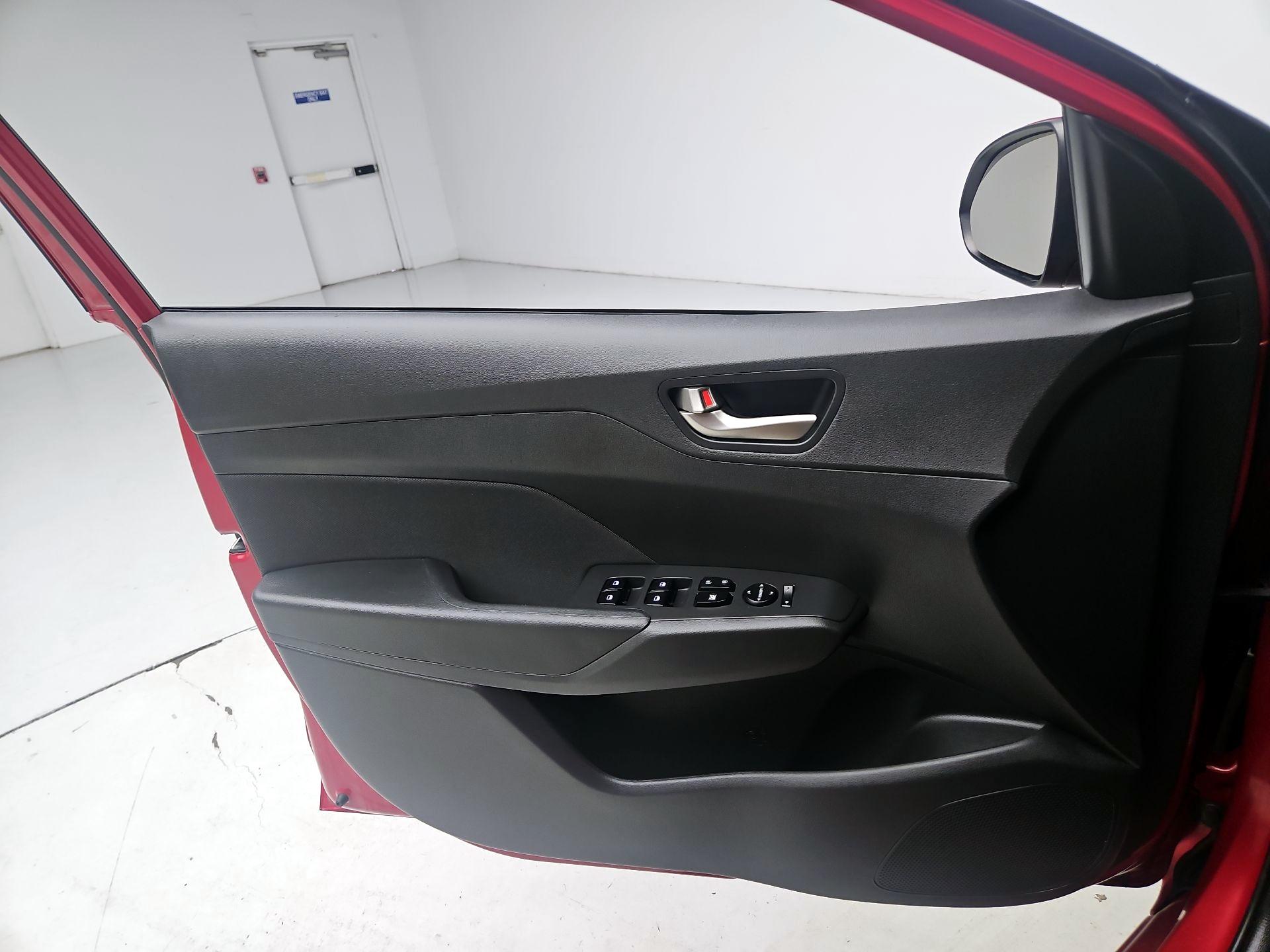 Thumbnail: 2022 Hyundai Accent - 12