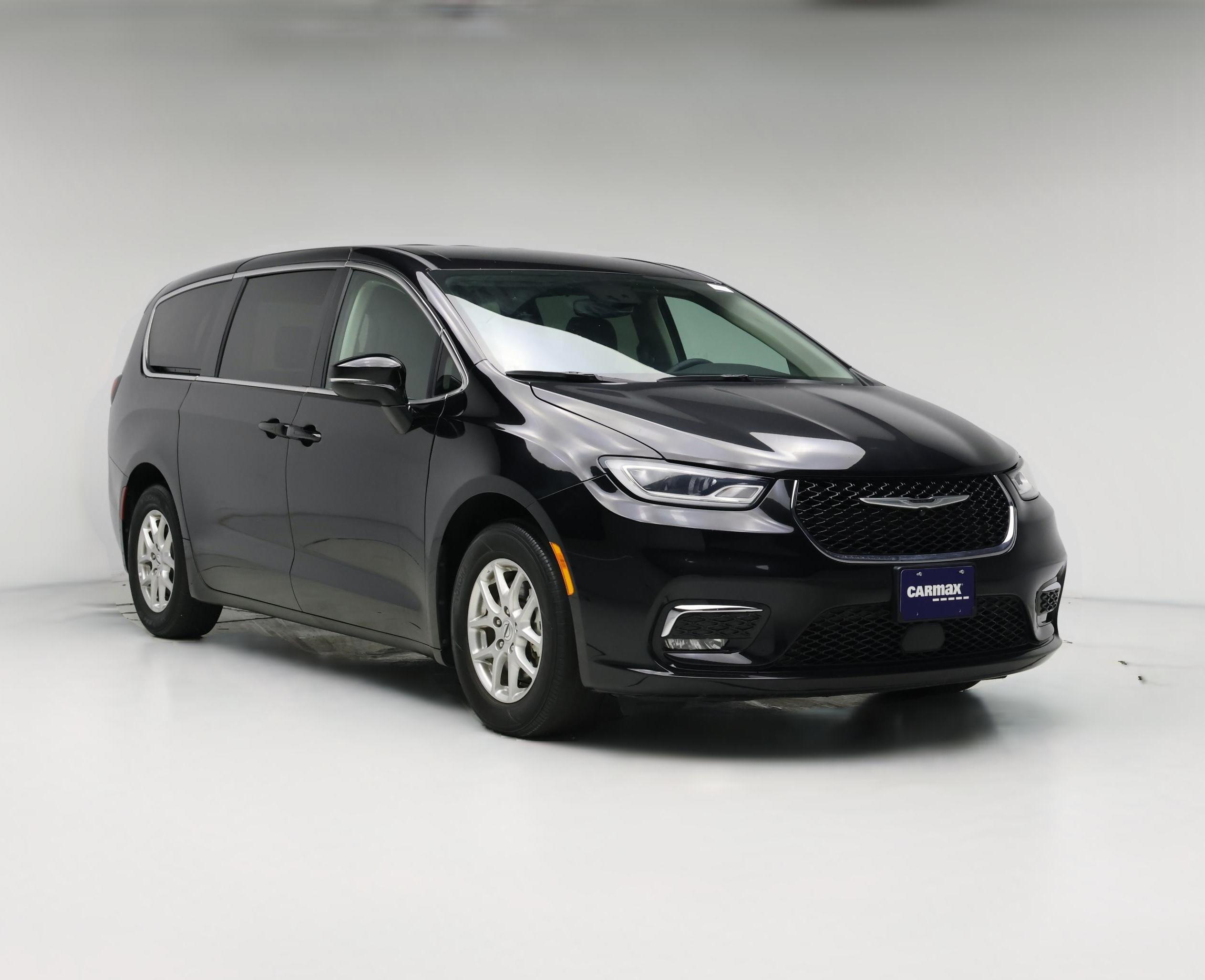 Thumbnail: 2024 Chrysler Pacifica - 1
