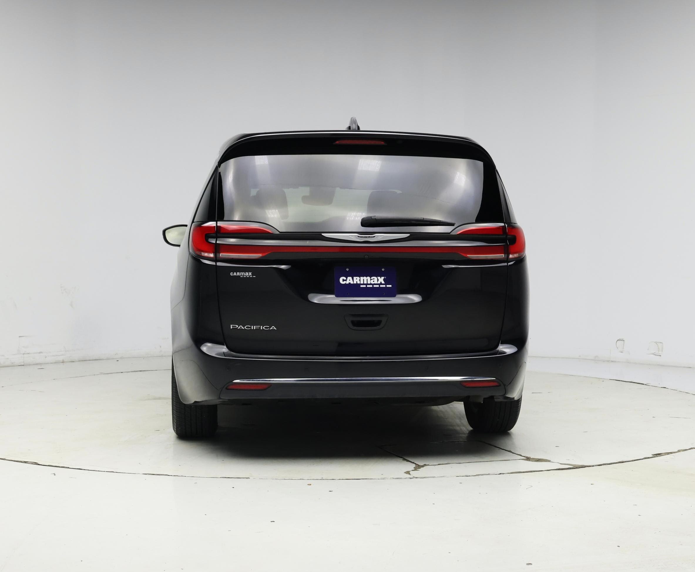 Thumbnail: 2024 Chrysler Pacifica - 6