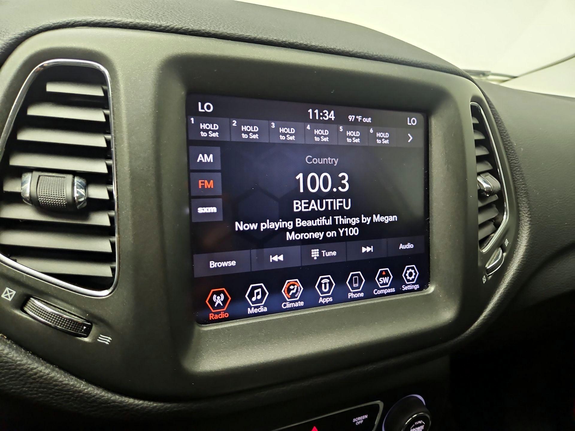 Thumbnail: 2020 Jeep Compass - 15