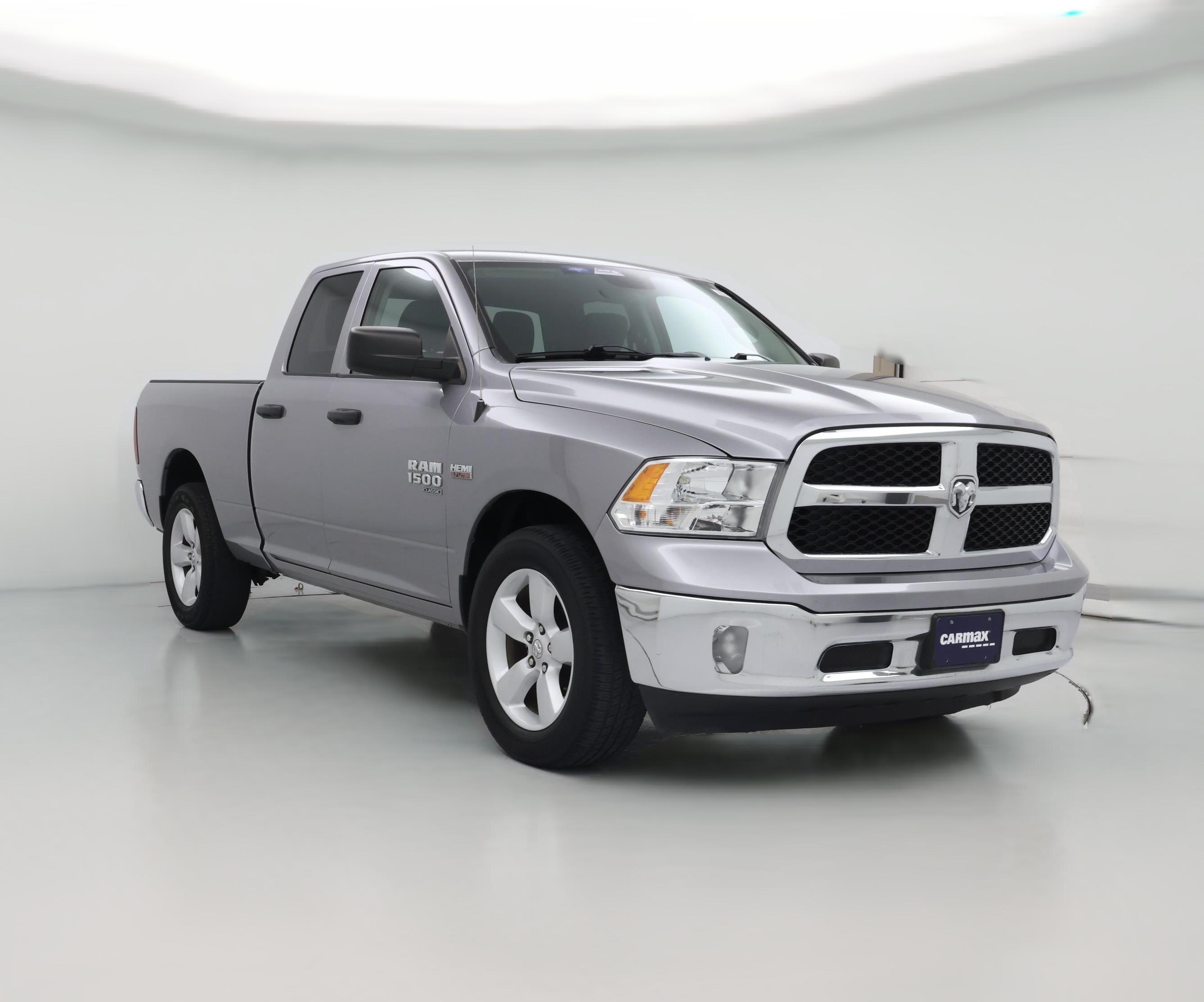 Thumbnail: 2022 RAM 1500 Classic - 1
