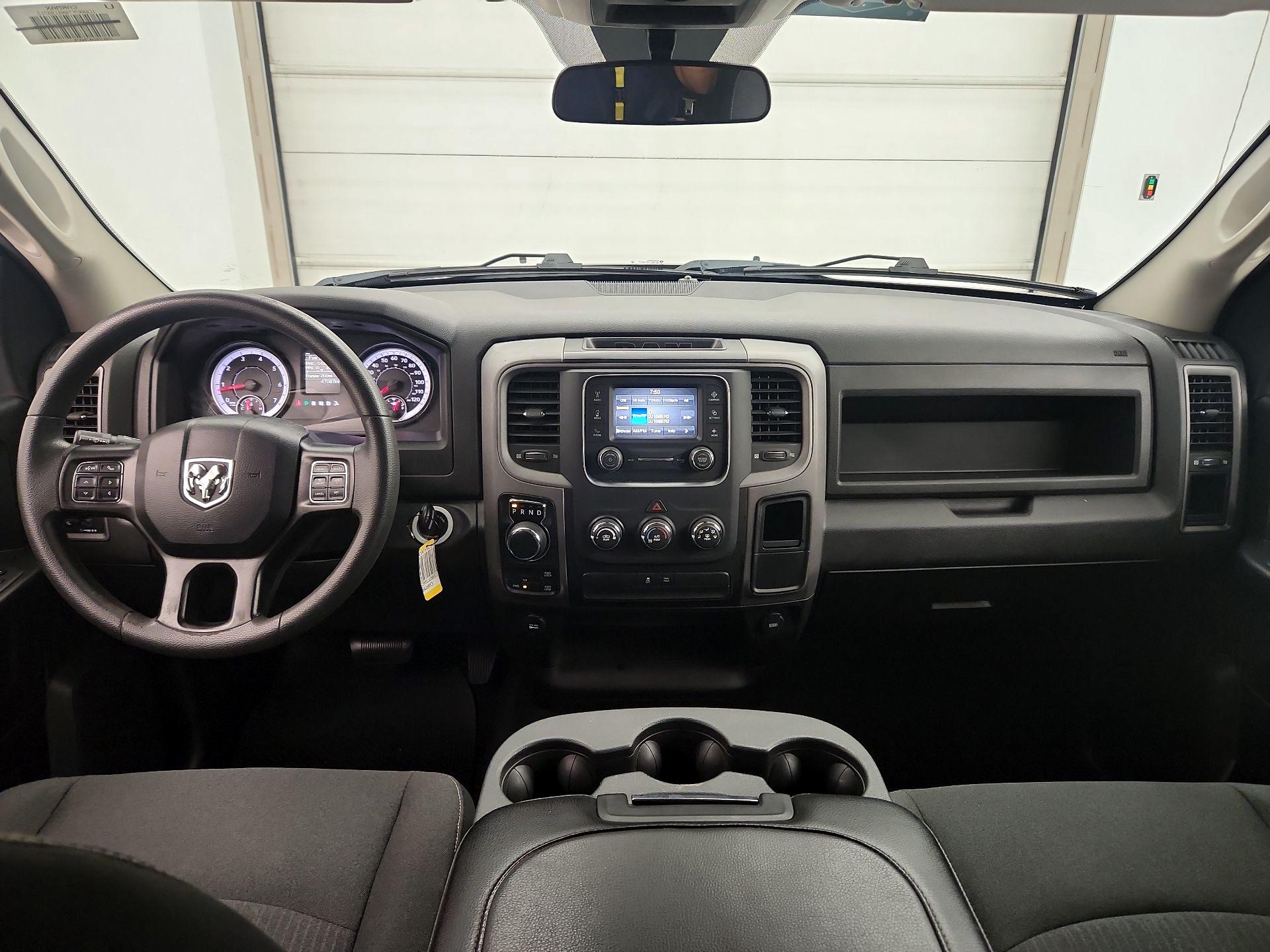 Thumbnail: 2022 RAM 1500 Classic - 9