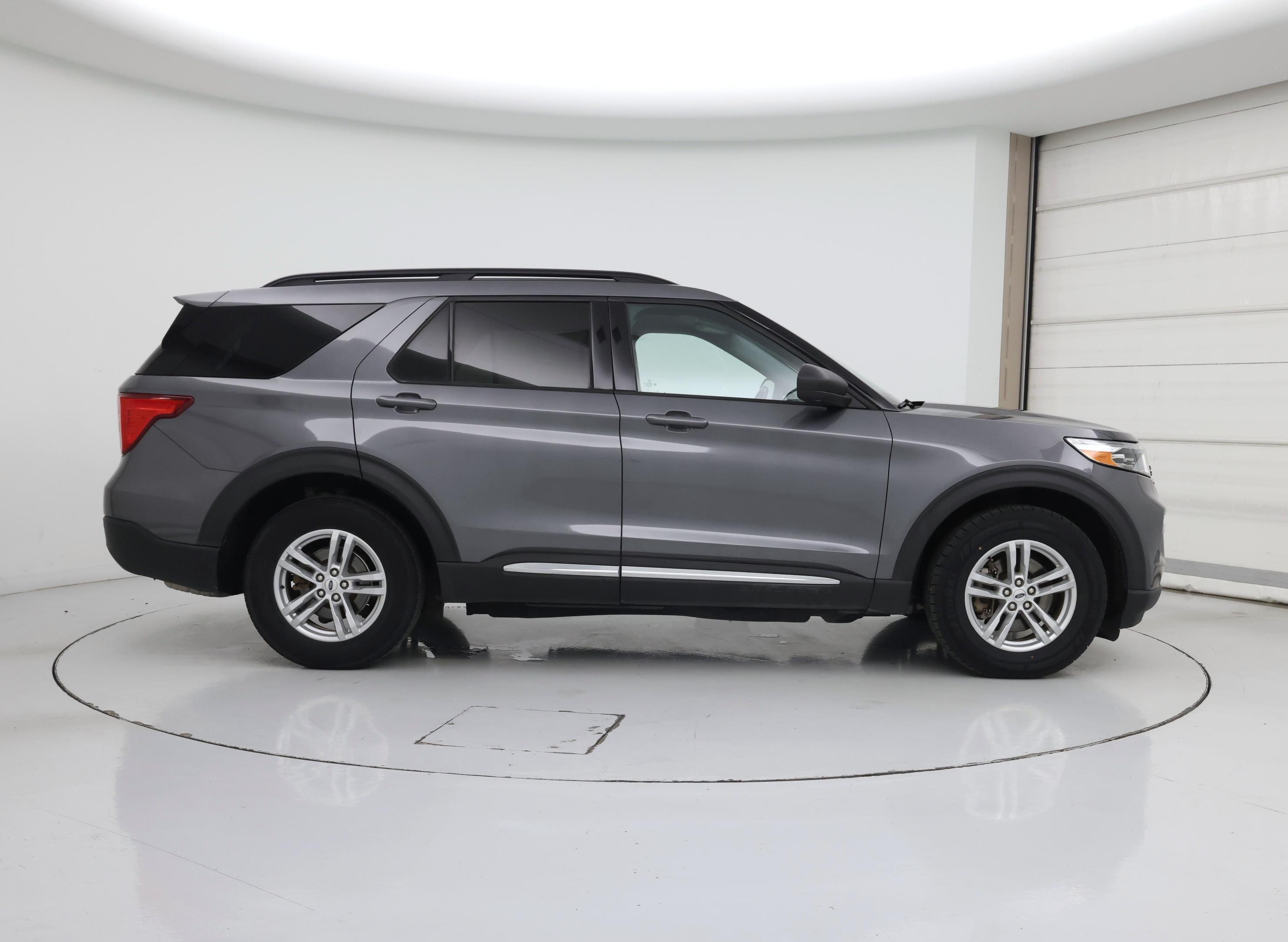 Thumbnail: 2021 Ford Explorer - 7