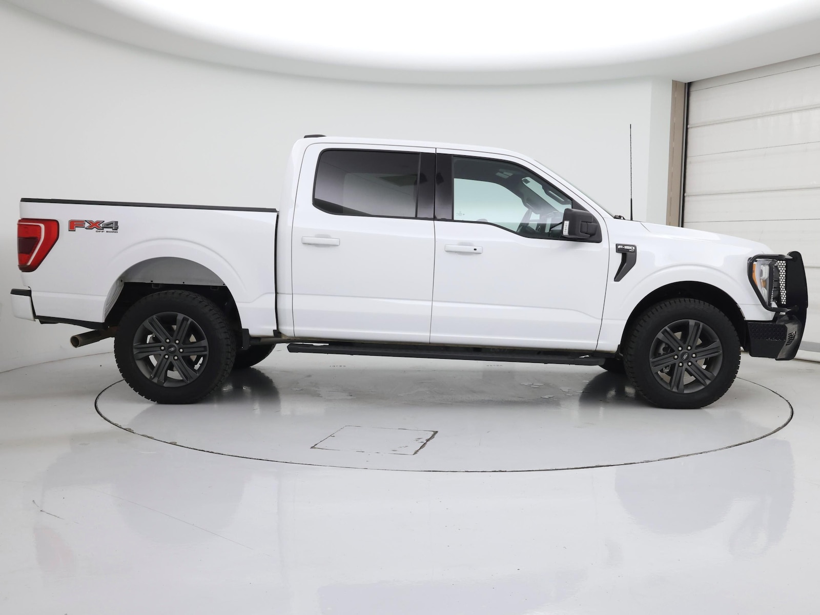 2023 Ford F-150 XLT - Photo 8