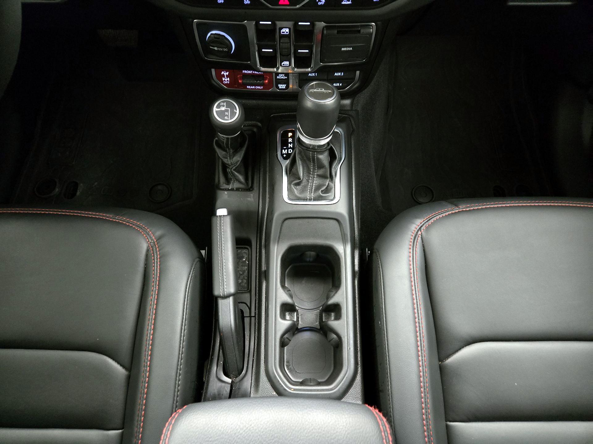 Thumbnail: 2025 Jeep Gladiator - 17