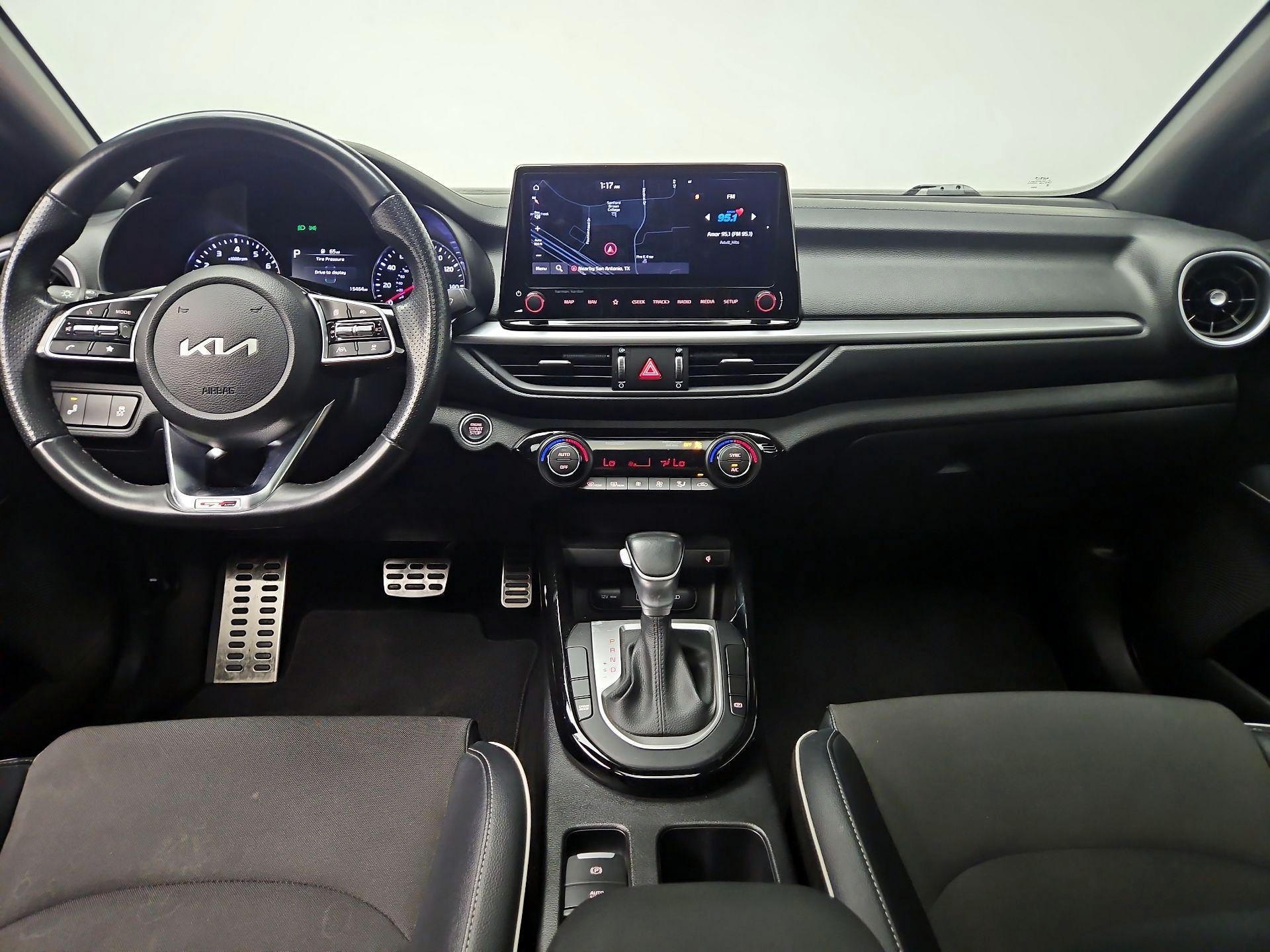 Thumbnail: 2024 Kia Forte - 9