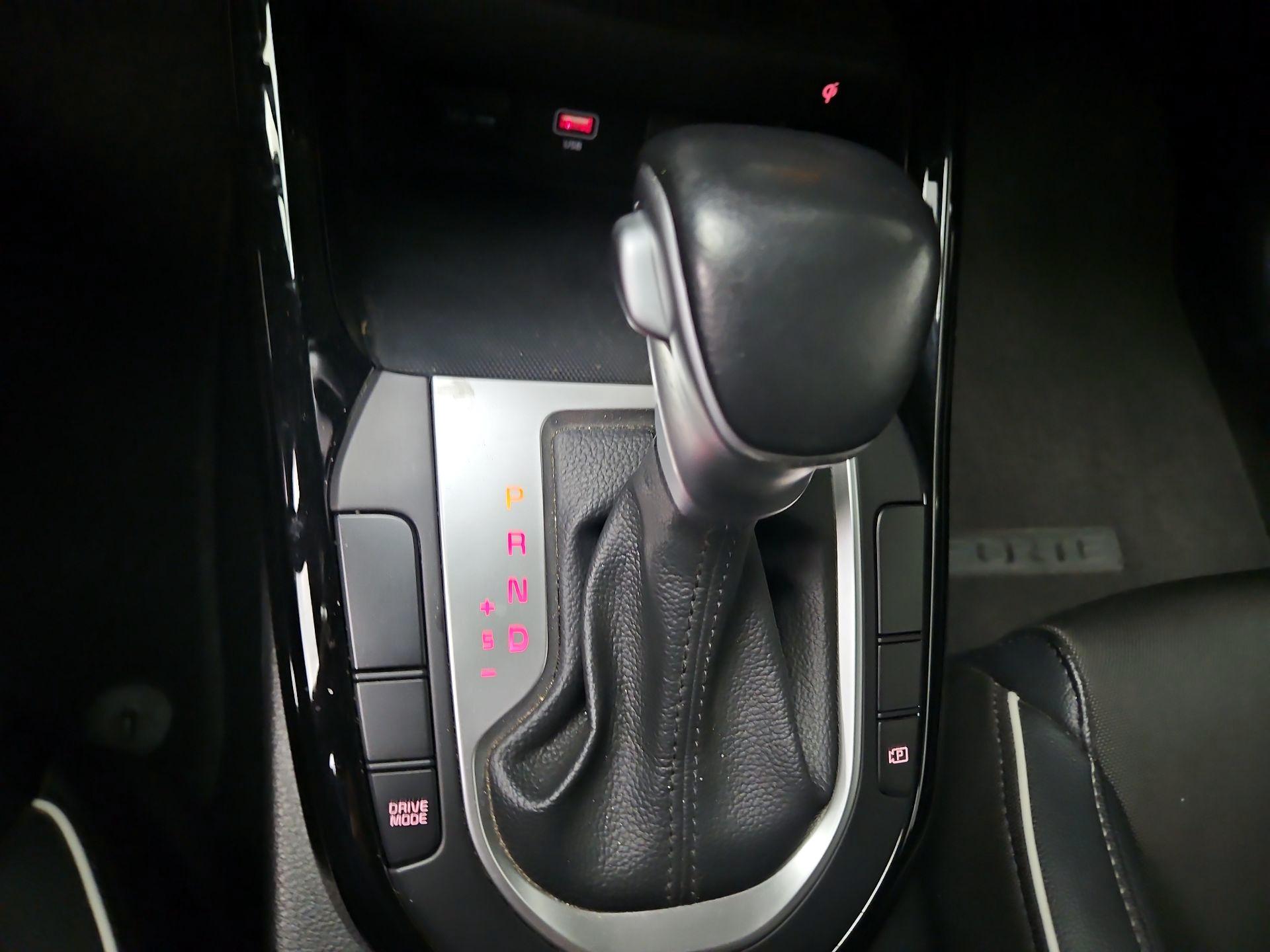 Thumbnail: 2024 Kia Forte - 18
