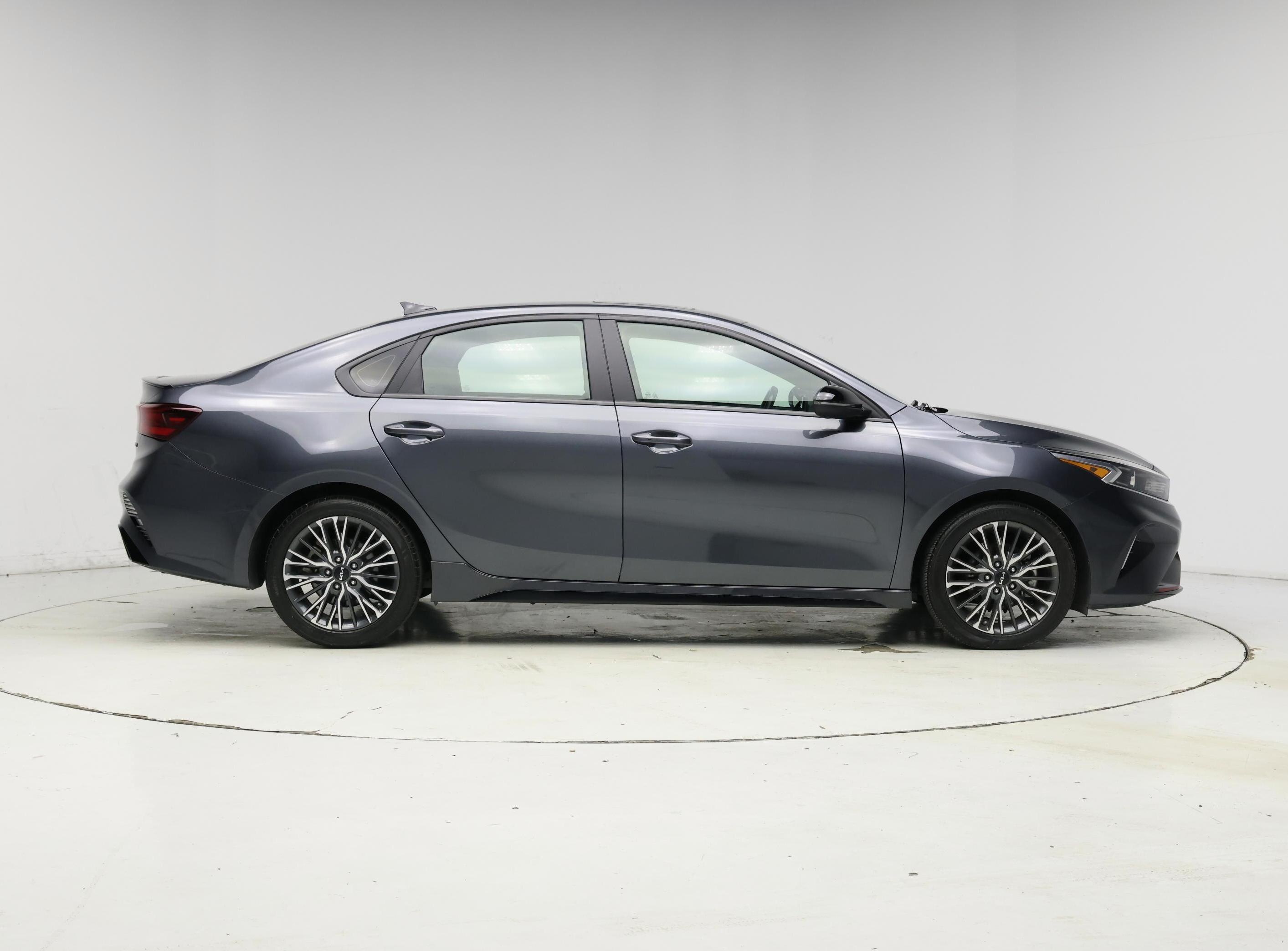 Thumbnail: 2024 Kia Forte - 7
