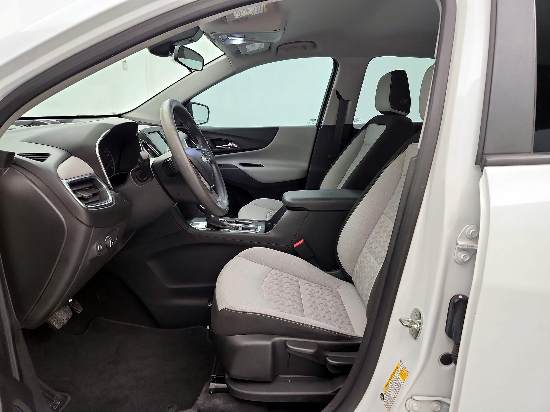 Thumbnail: 2022 Chevrolet Equinox - 11