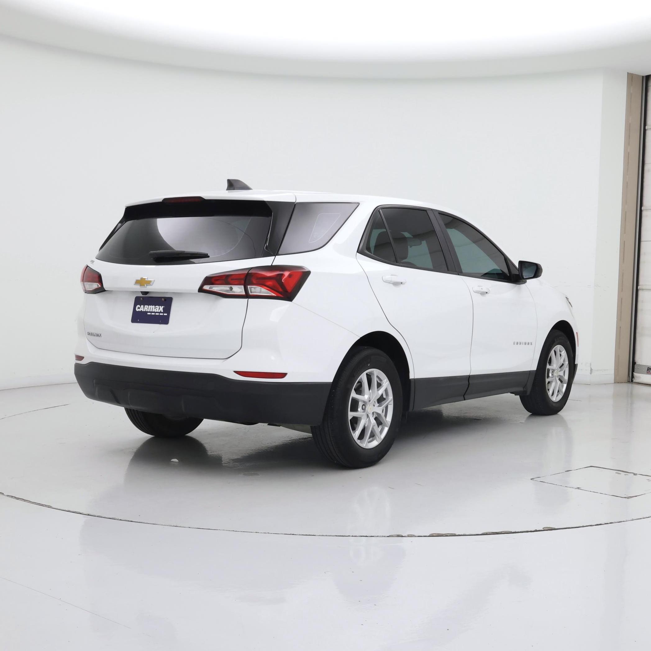 Thumbnail: 2022 Chevrolet Equinox - 8