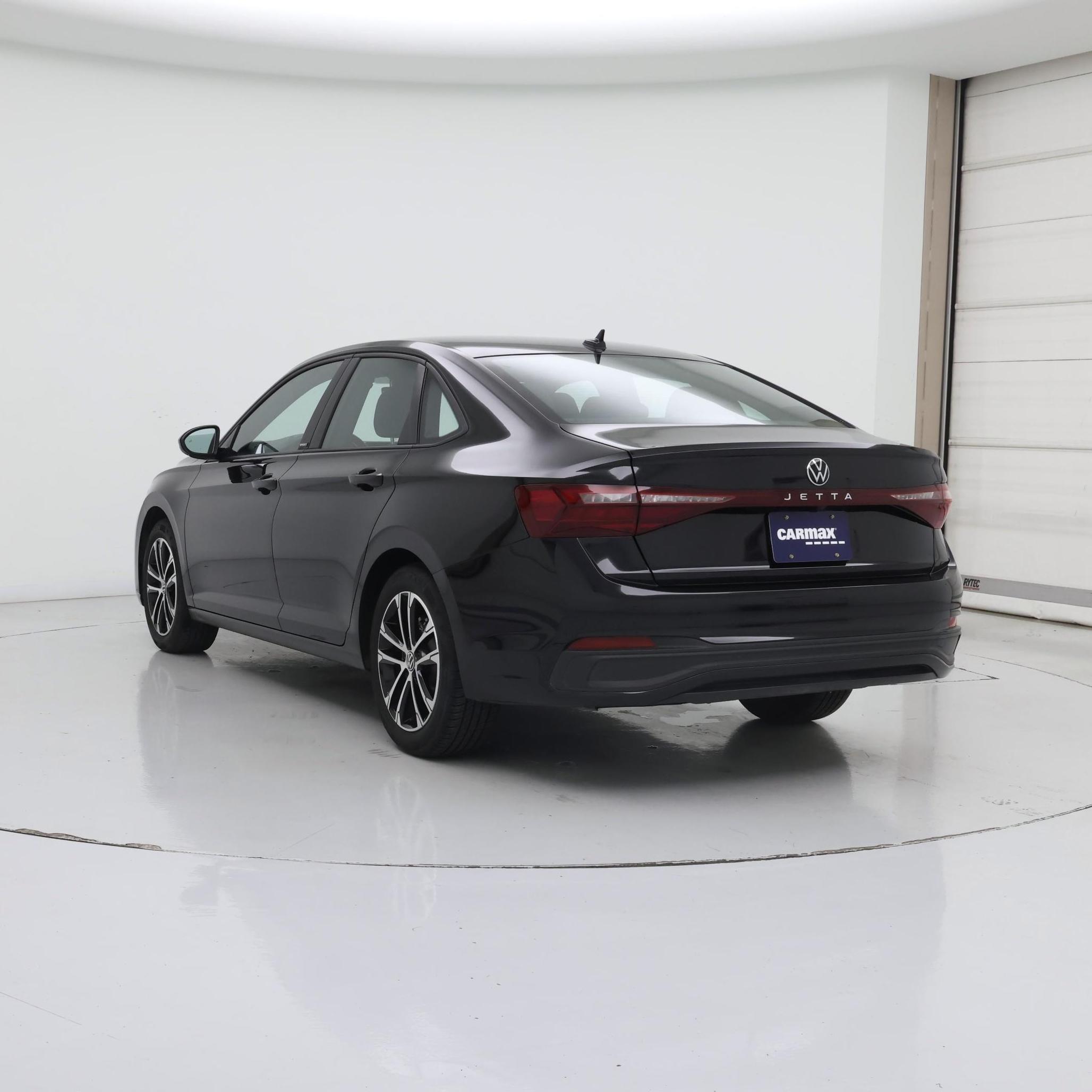 Thumbnail: 2025 Volkswagen Jetta - 2