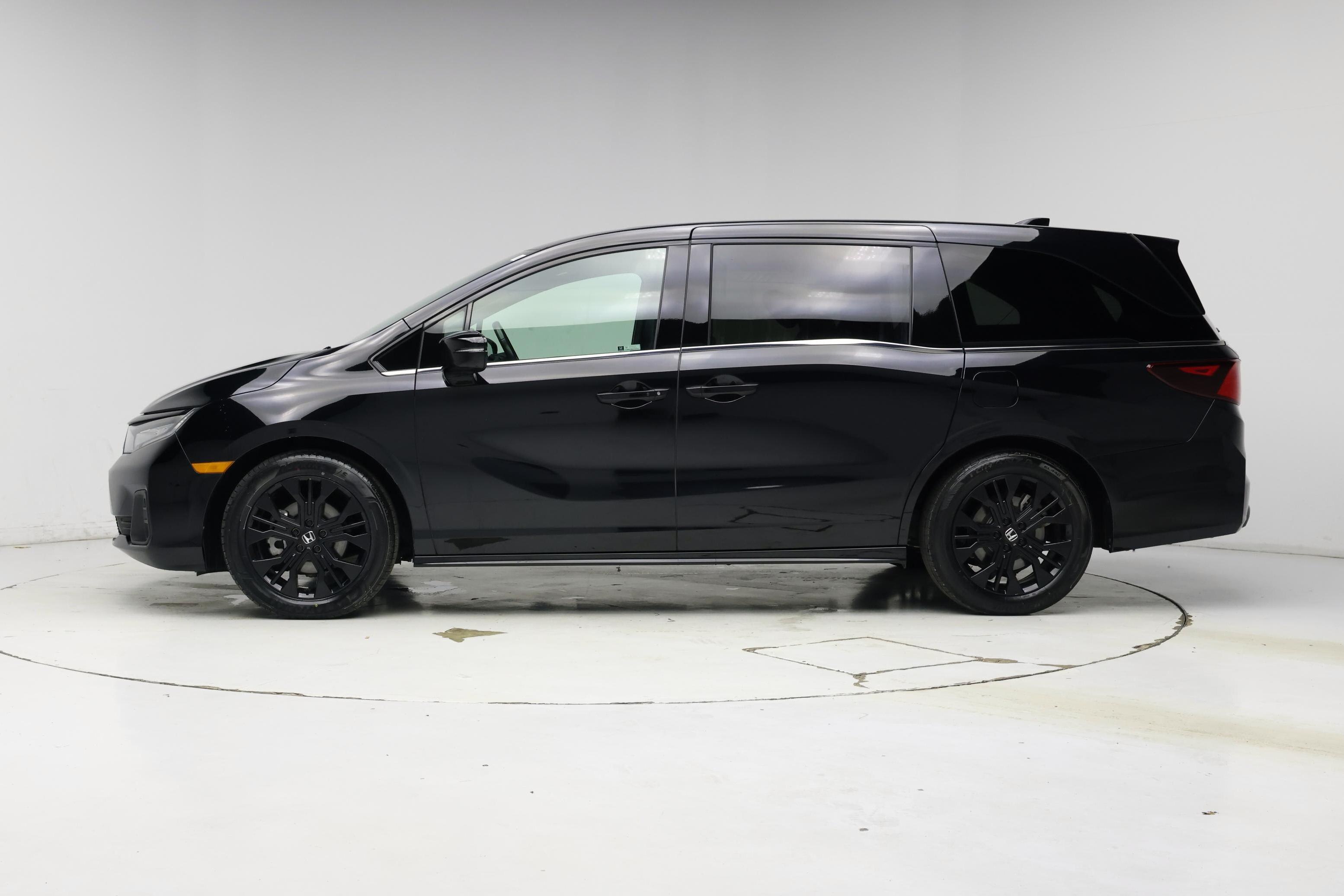 Thumbnail: 2025 Honda Odyssey - 3