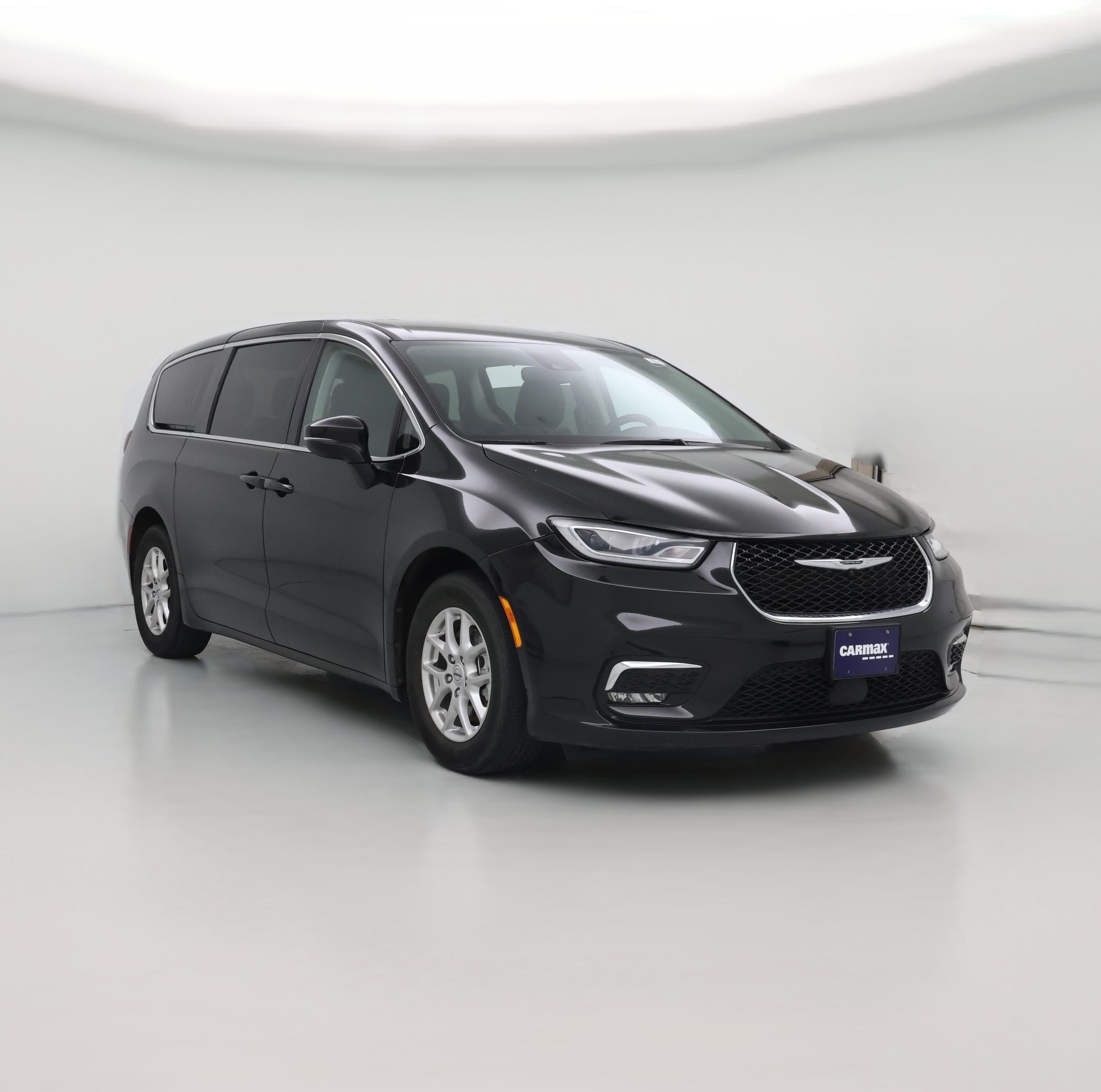 Thumbnail: 2023 Chrysler Pacifica - 1