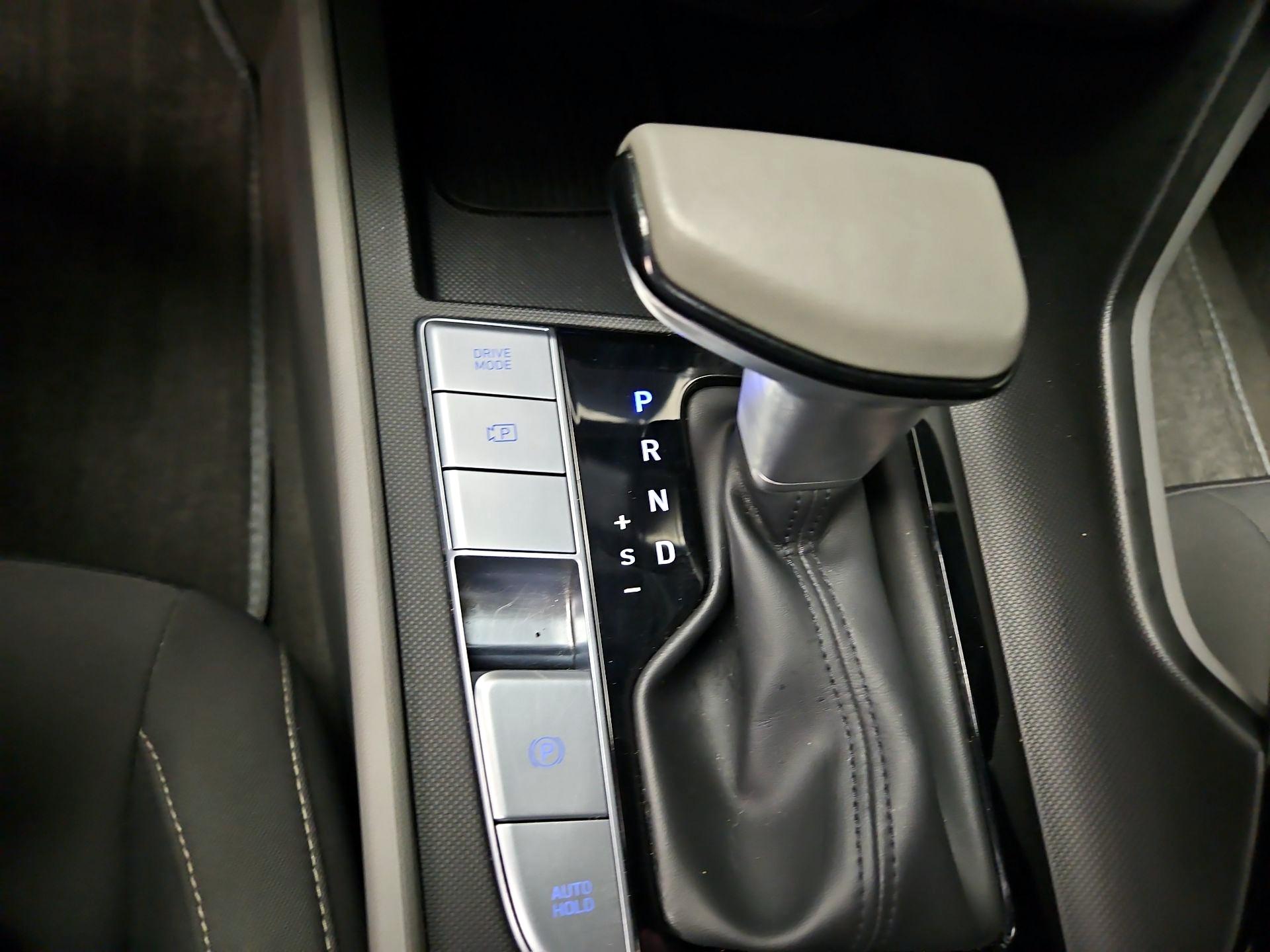 Thumbnail: 2025 Hyundai Elantra - 18