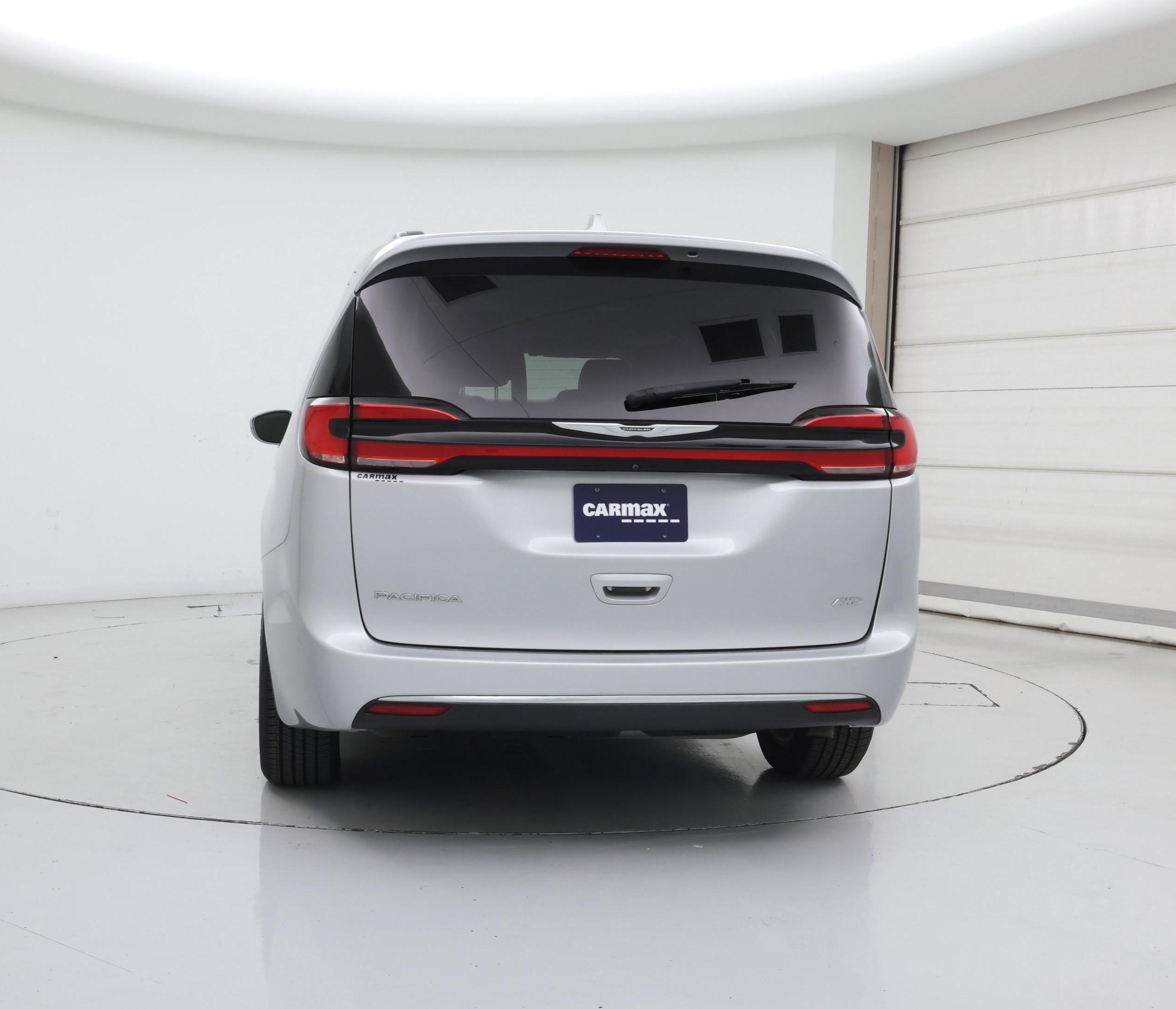 Thumbnail: 2022 Chrysler Pacifica - 6