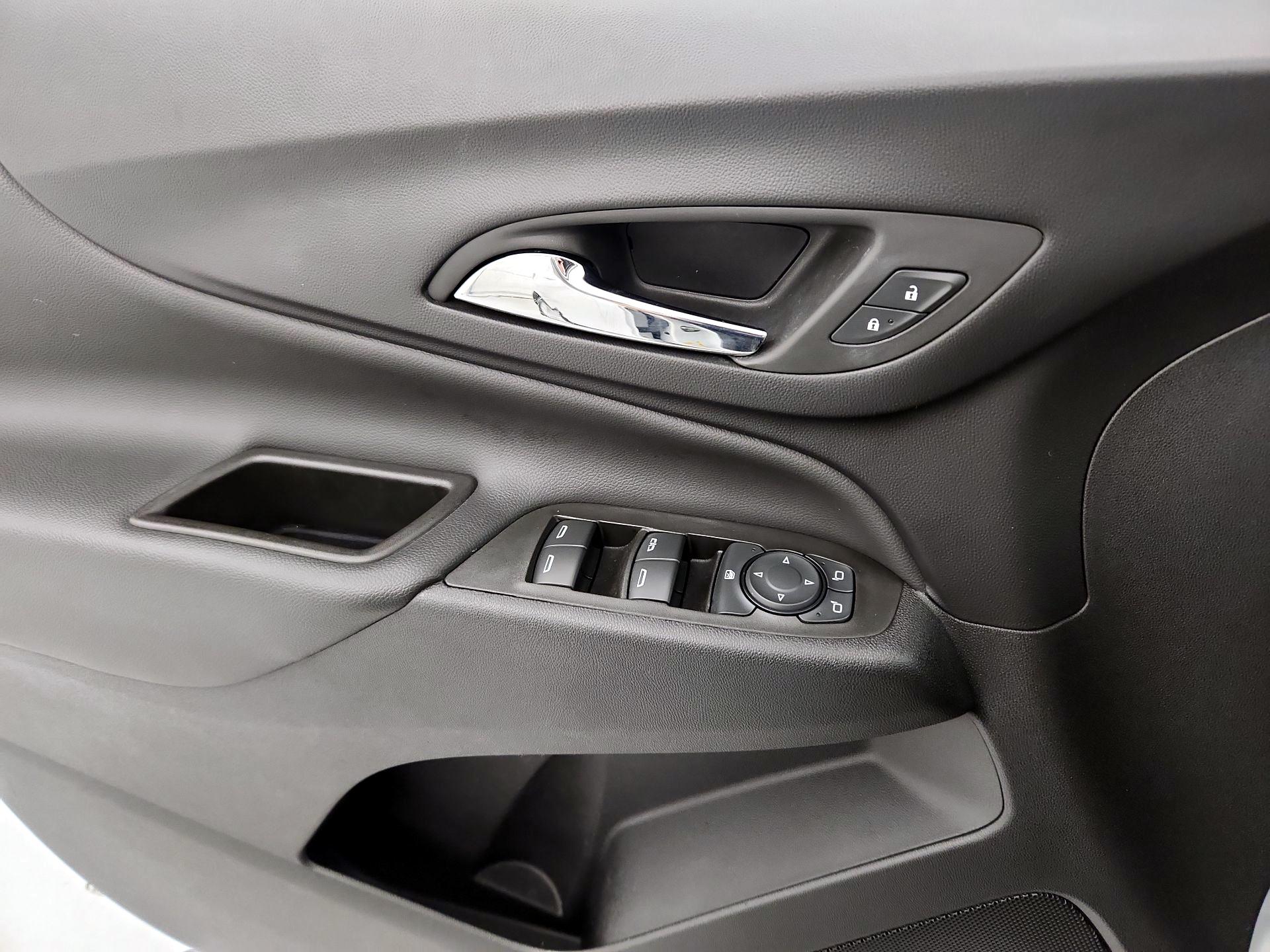Thumbnail: 2023 Chevrolet Equinox - 12