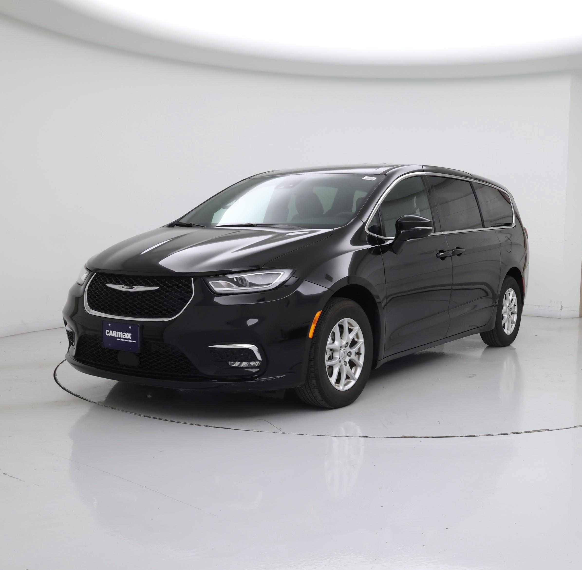 Thumbnail: 2025 Chrysler Pacifica - 4