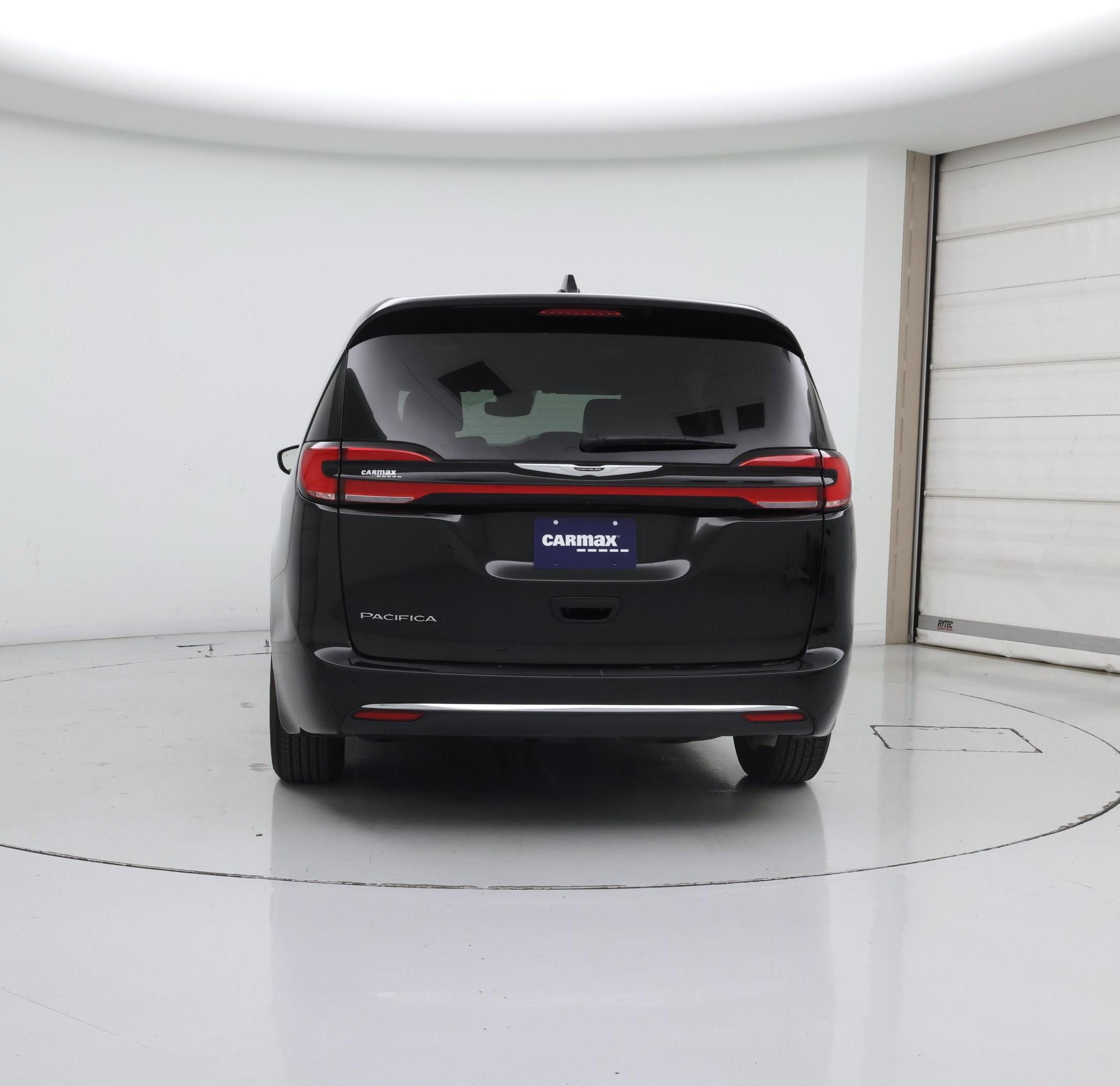 Thumbnail: 2025 Chrysler Pacifica - 6