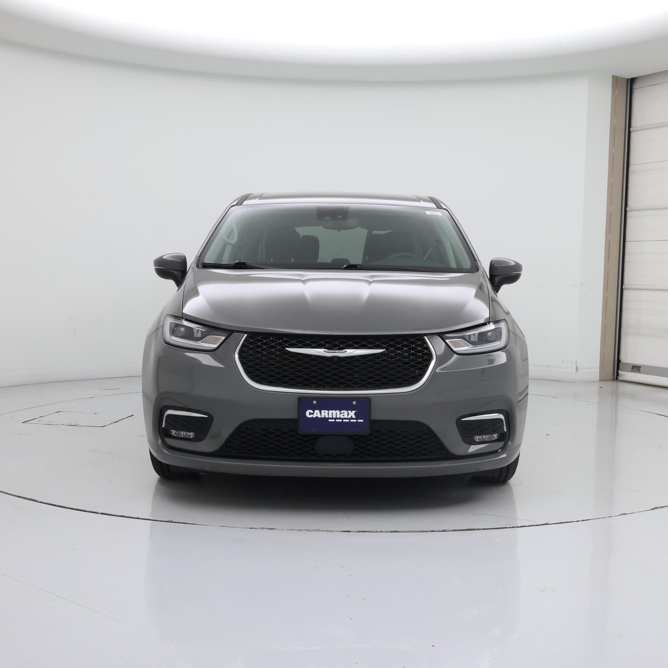 Thumbnail: 2023 Chrysler Pacifica - 5