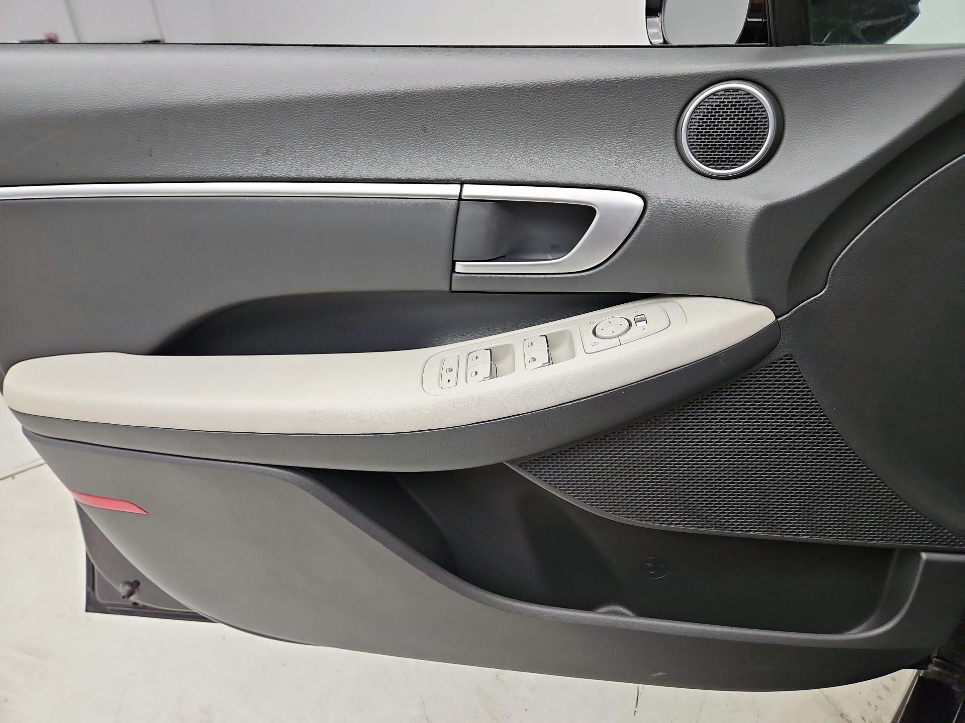 Thumbnail: 2025 Hyundai Sonata - 12