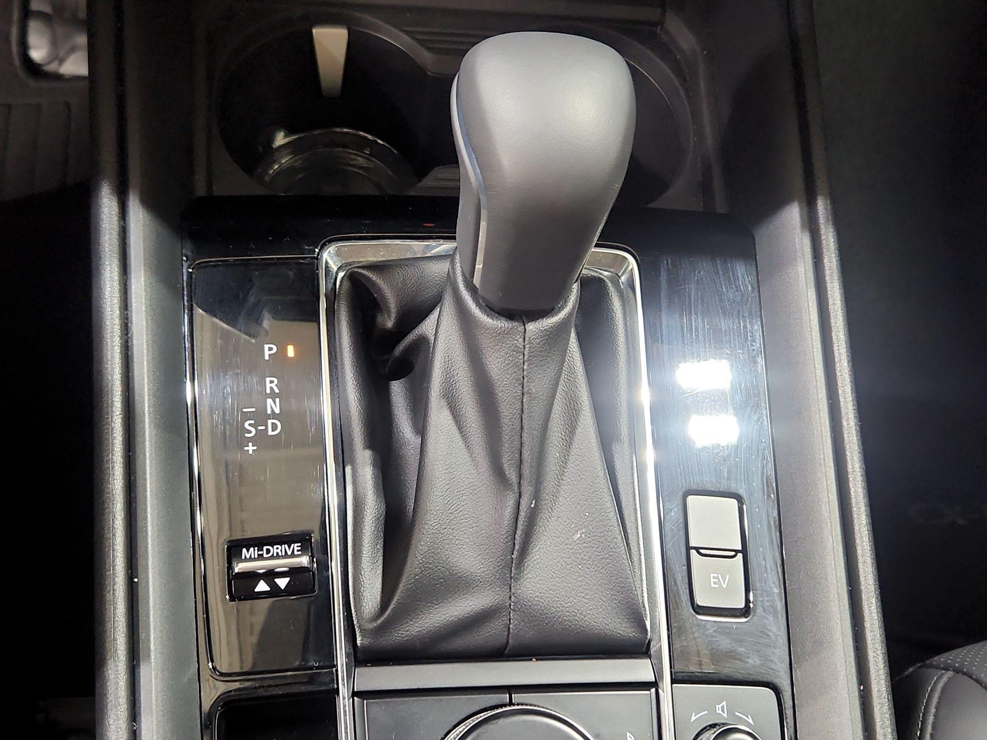 Thumbnail: 2025 Mazda CX-50 - 17