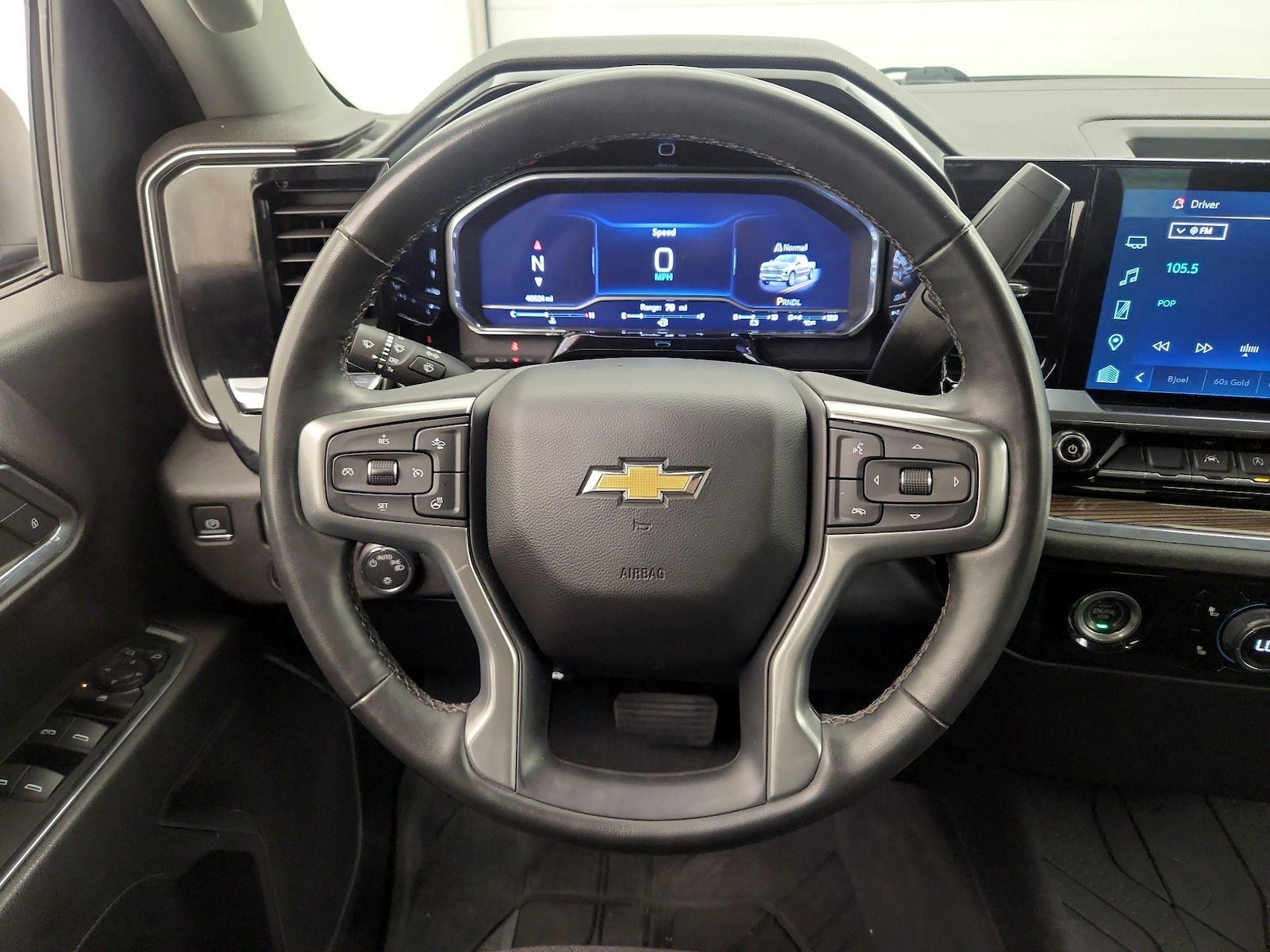 2023 Chevrolet Silverado 1500 LT - Photo 11