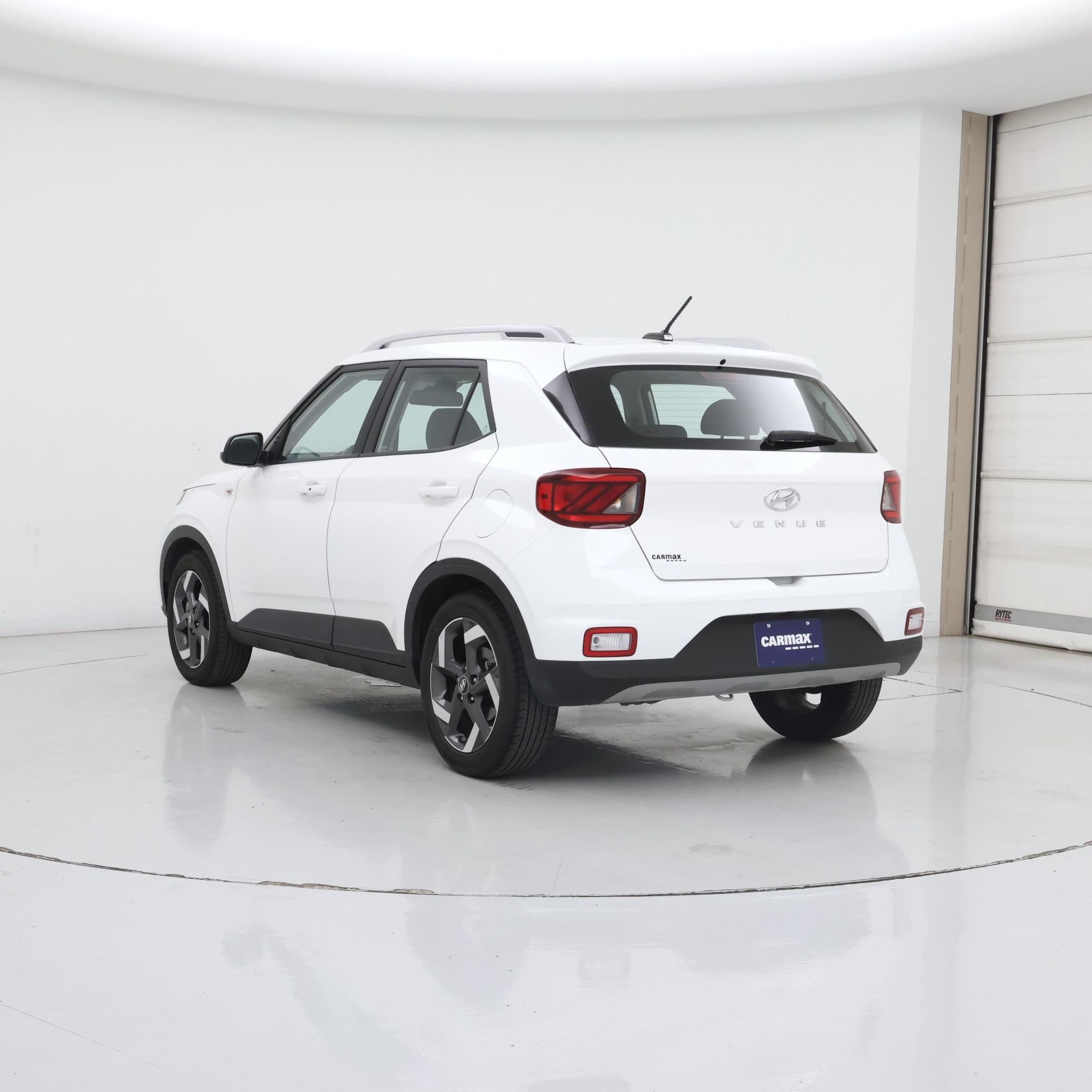 Thumbnail: 2025 Hyundai Venue - 2