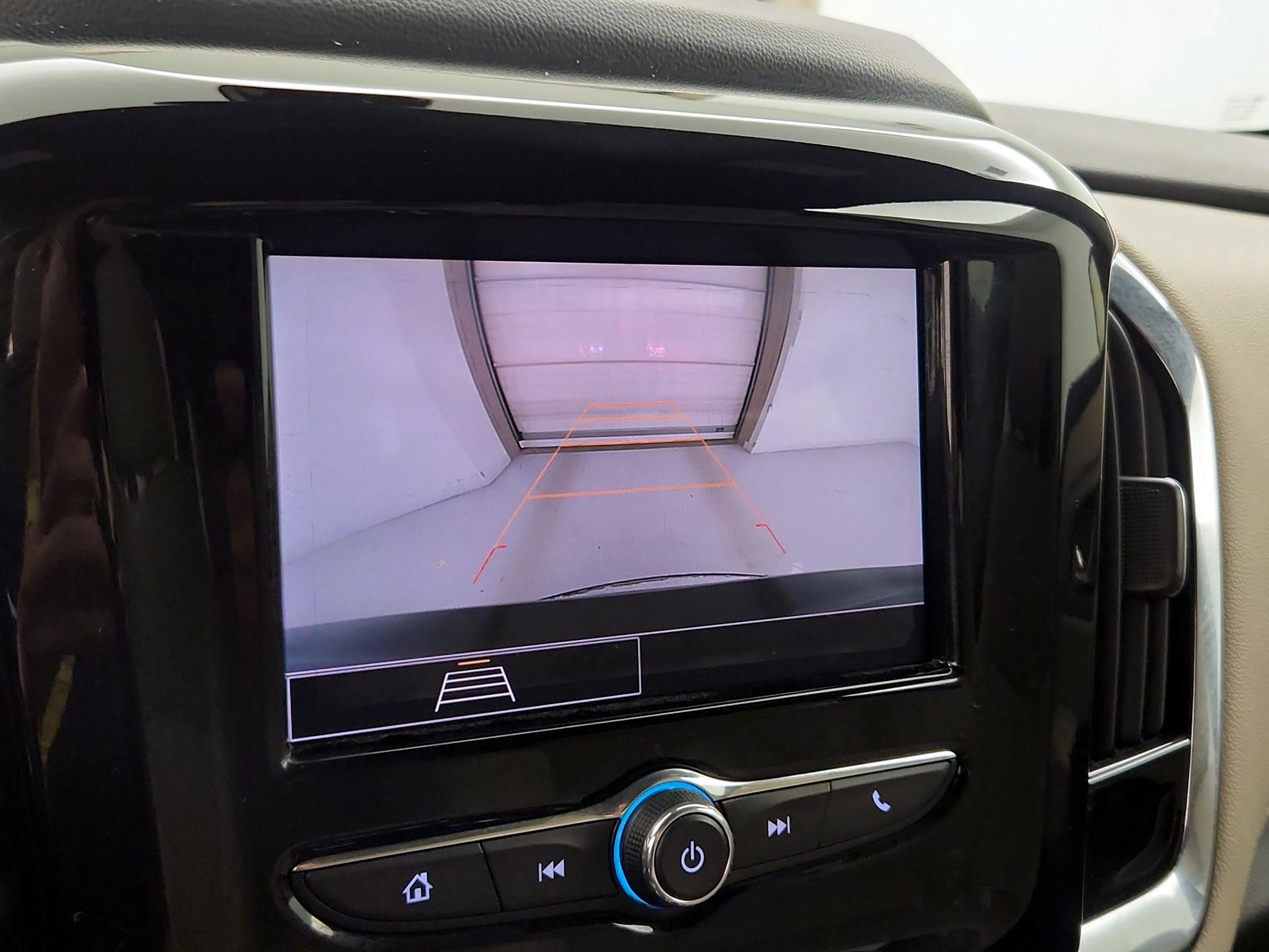 Thumbnail: 2023 Chevrolet Traverse - 14