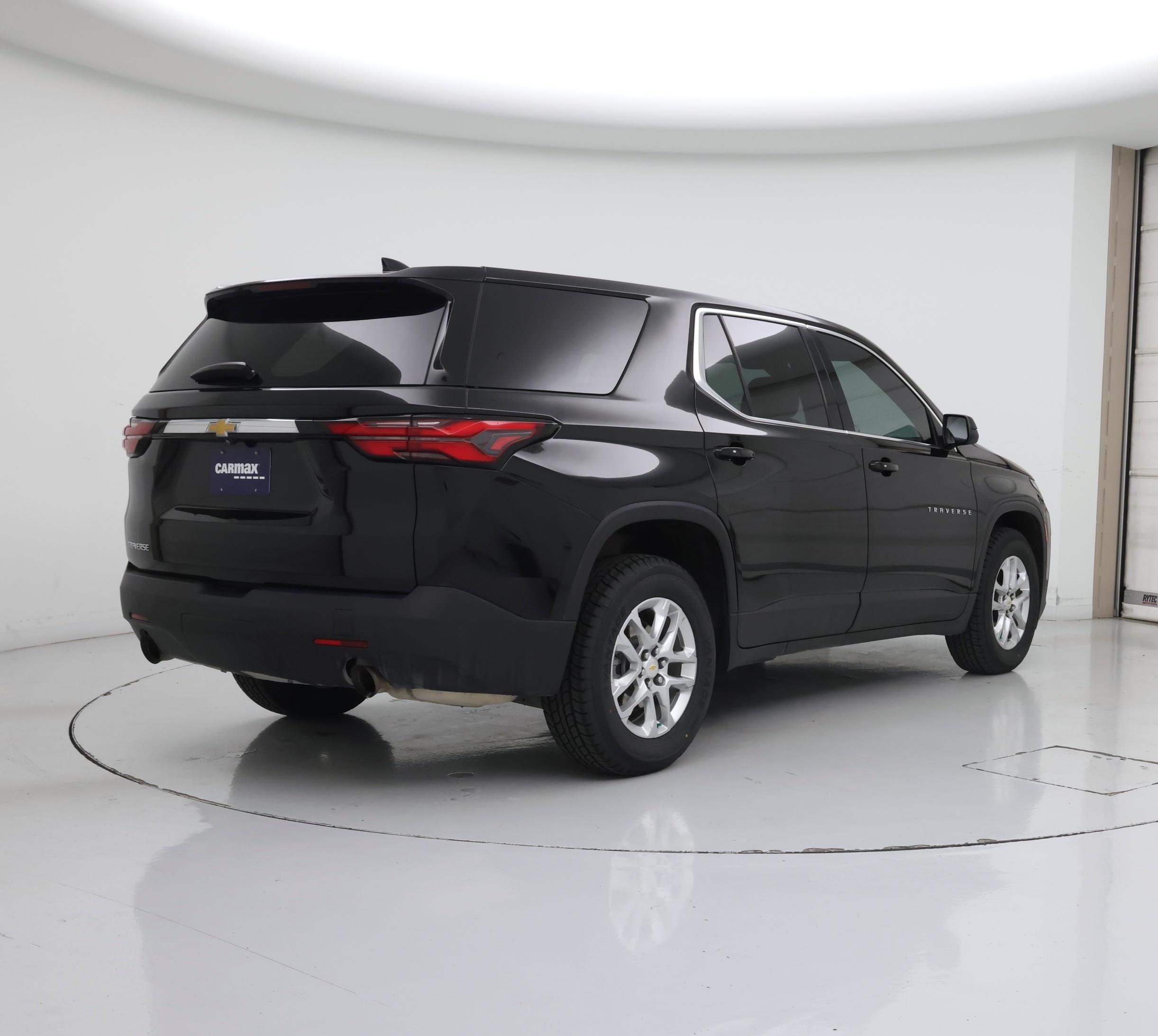 Thumbnail: 2023 Chevrolet Traverse - 8
