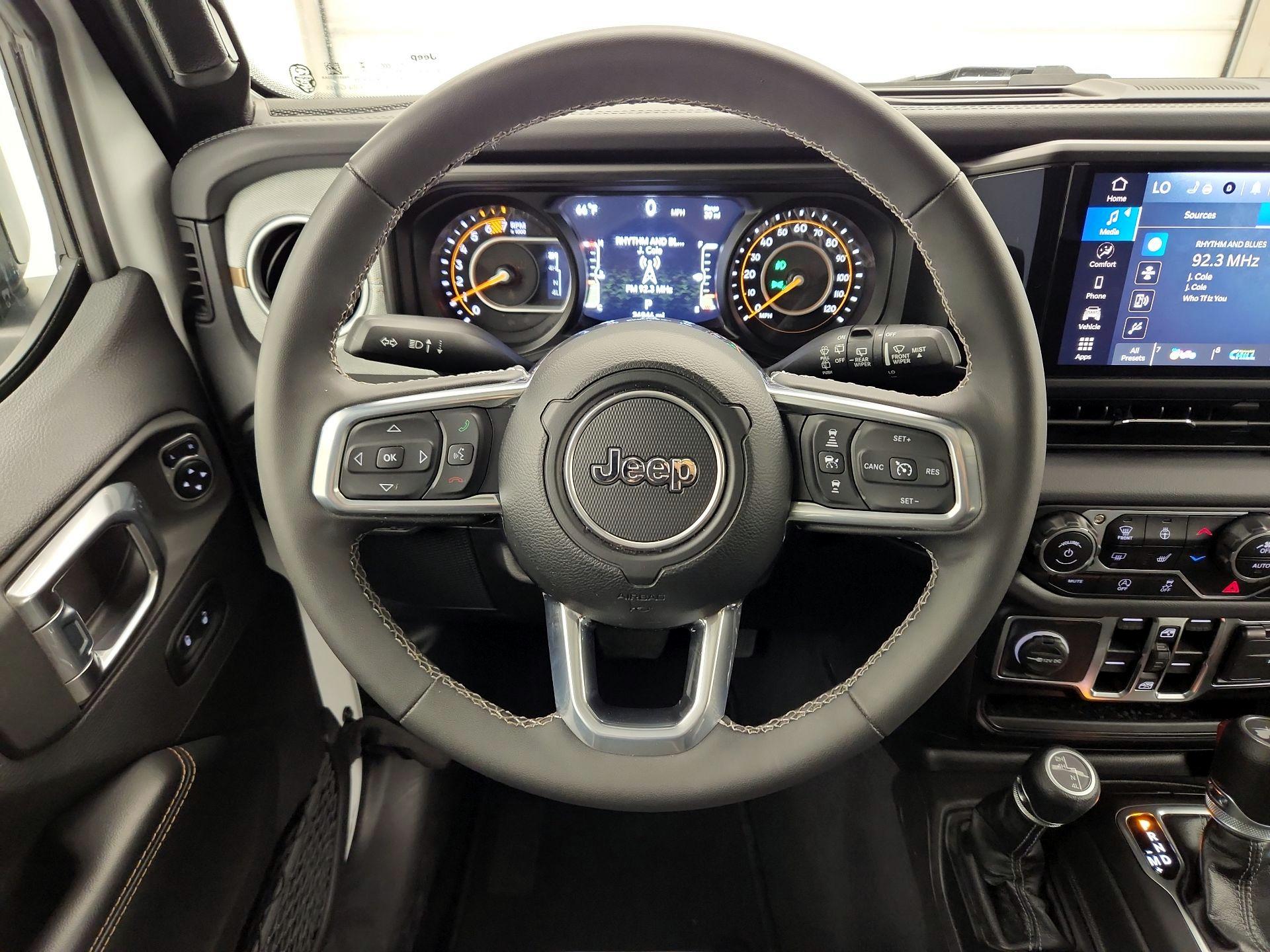 Thumbnail: 2025 Jeep Wrangler - 10