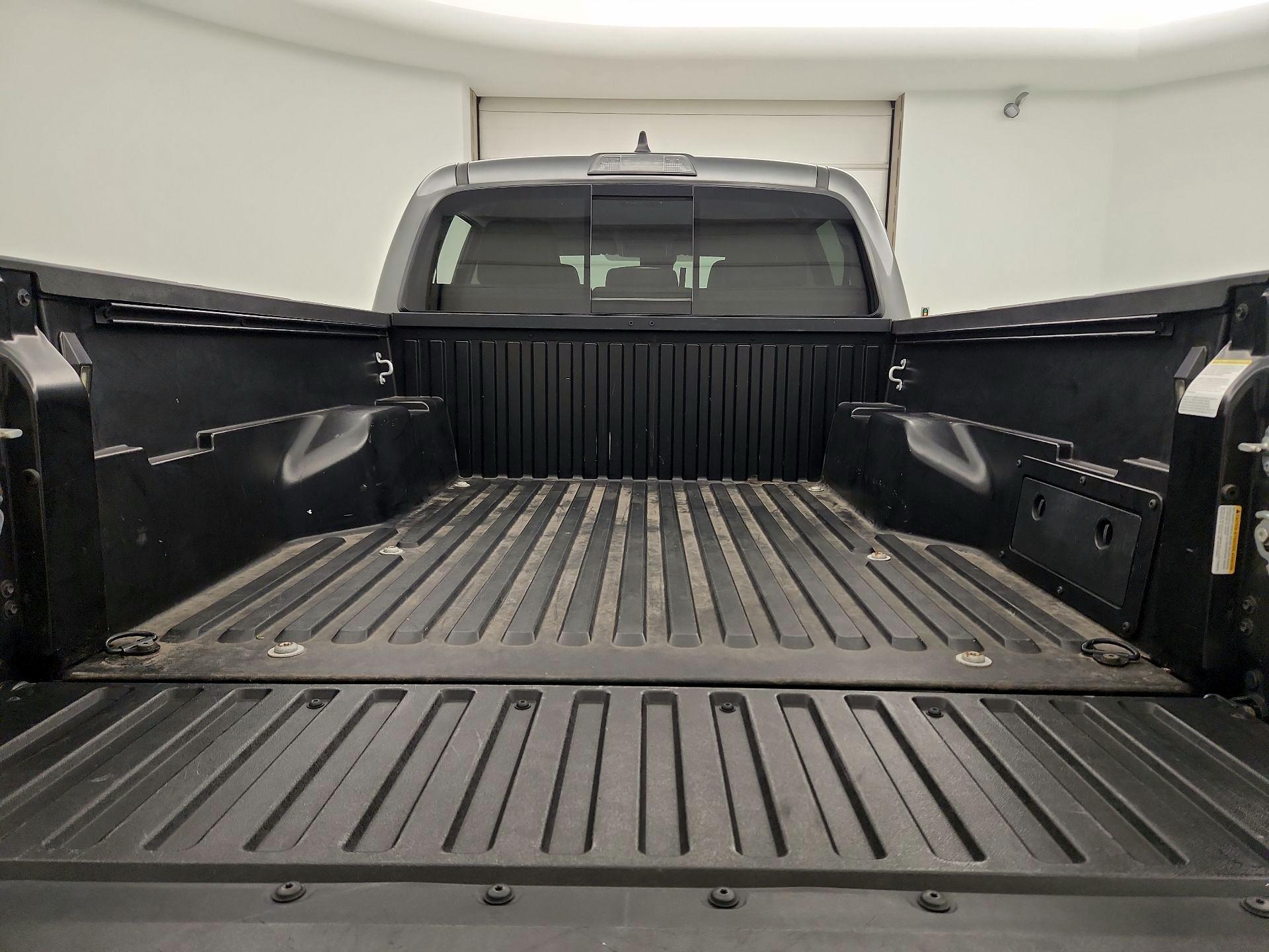 Thumbnail: 2022 Toyota Tacoma - 20