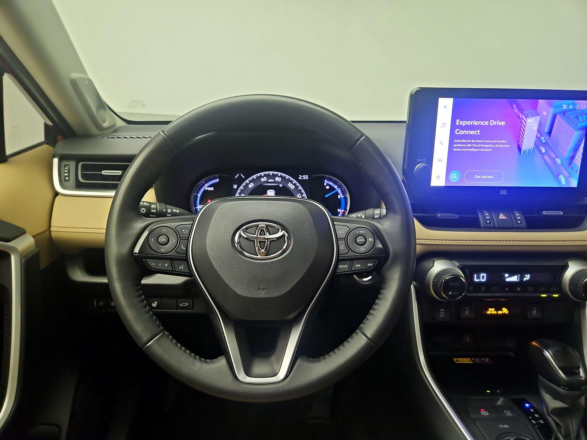 Thumbnail: 2025 Toyota RAV4 - 10