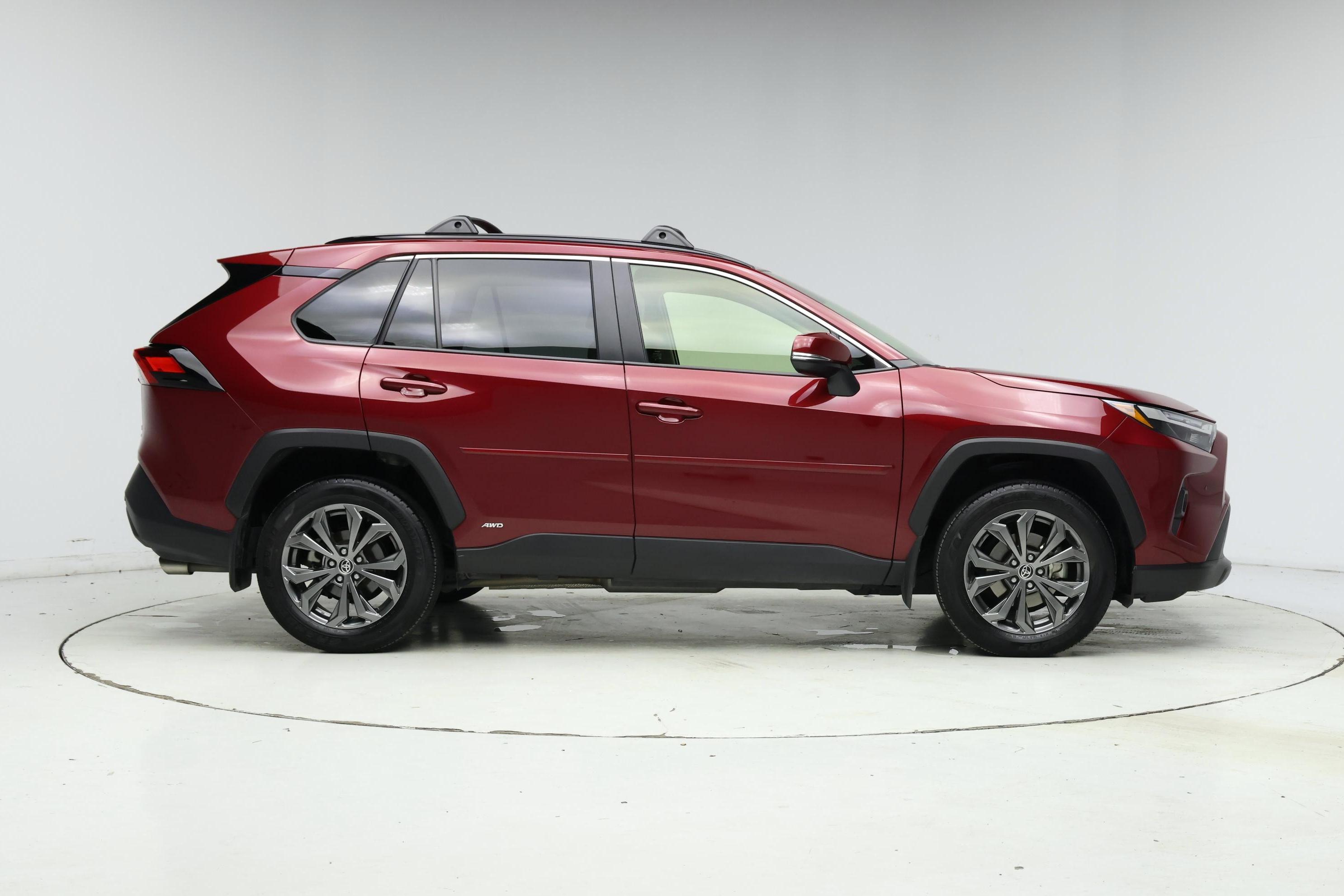 Thumbnail: 2025 Toyota RAV4 - 7