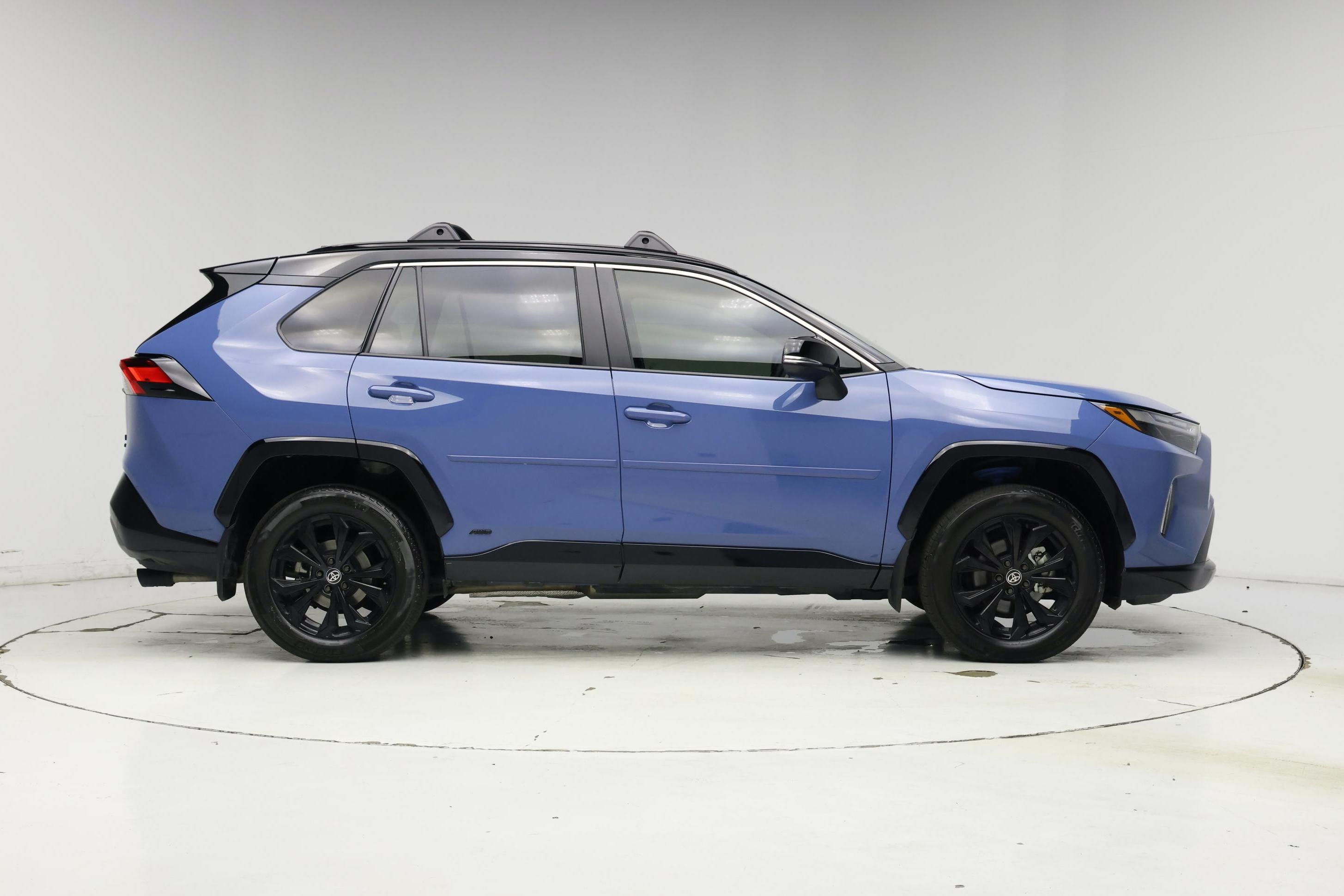 Thumbnail: 2025 Toyota RAV4 - 7