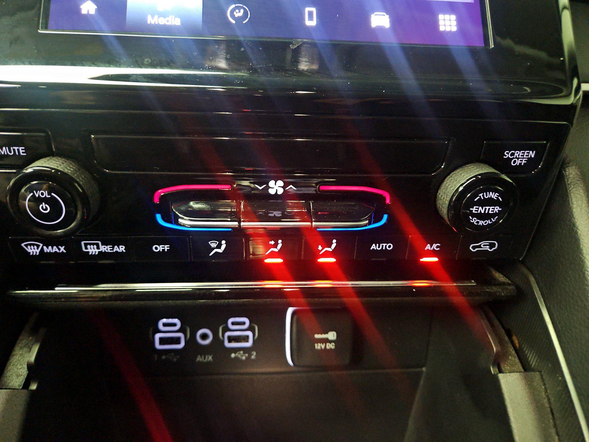 Thumbnail: 2023 Jeep Grand Cherokee - 16