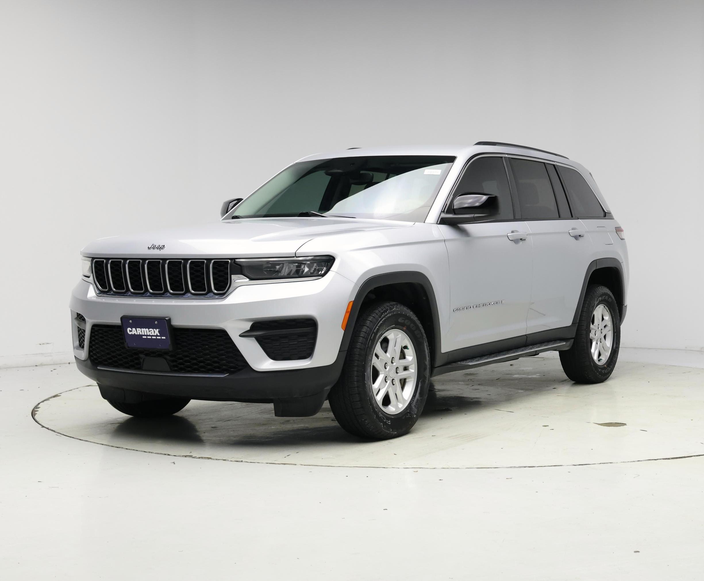 Thumbnail: 2023 Jeep Grand Cherokee - 4