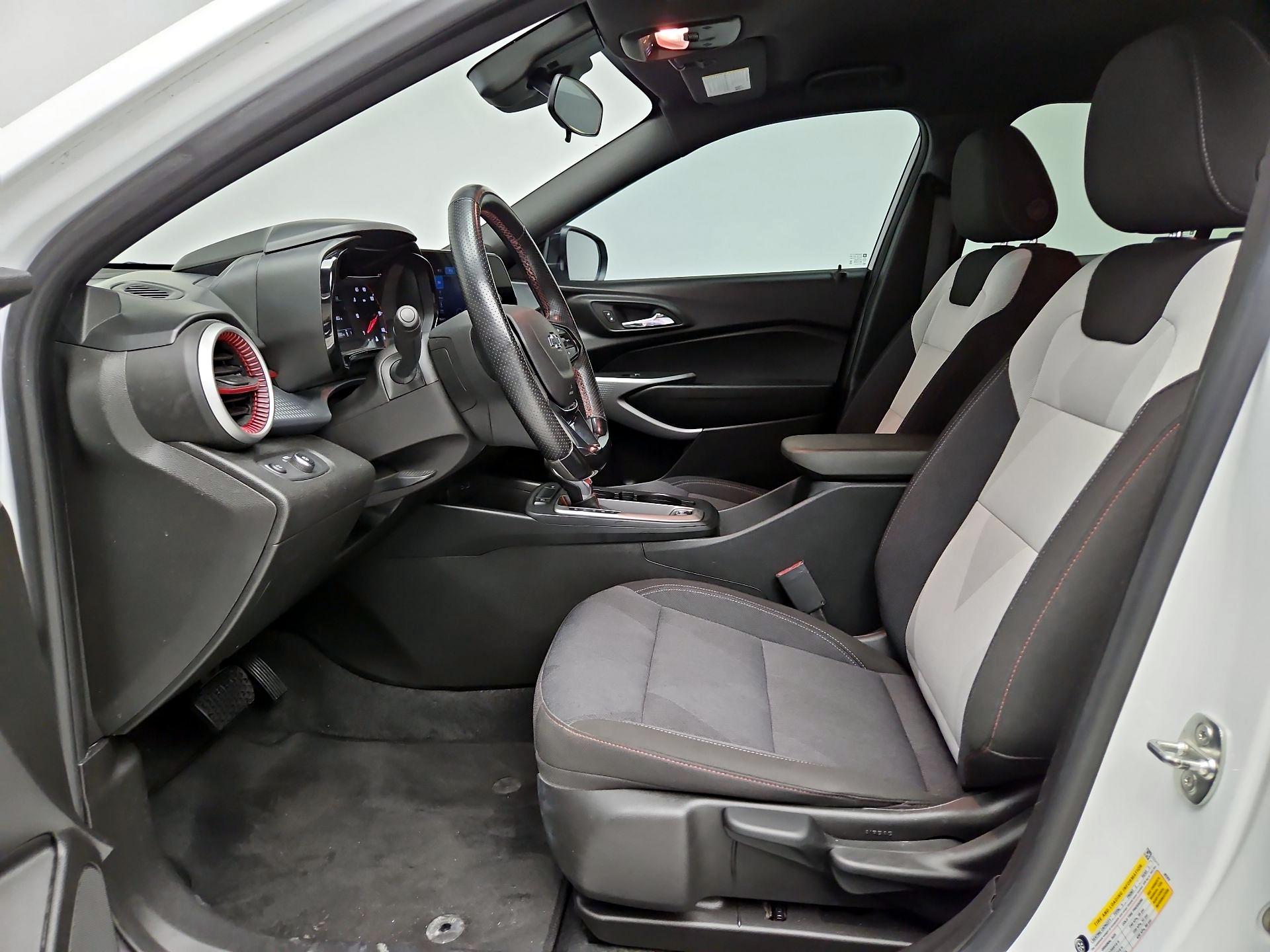 Thumbnail: 2024 Chevrolet Trax - 11