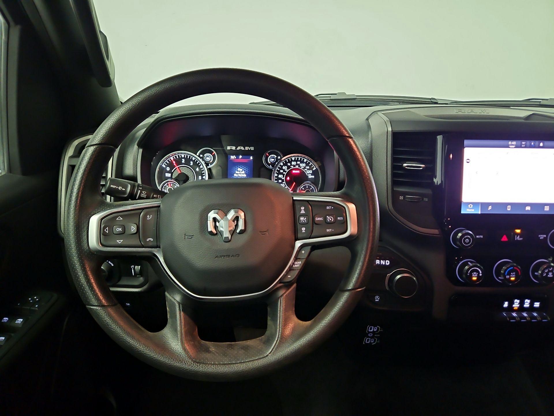 Thumbnail: 2025 RAM 1500 - 10