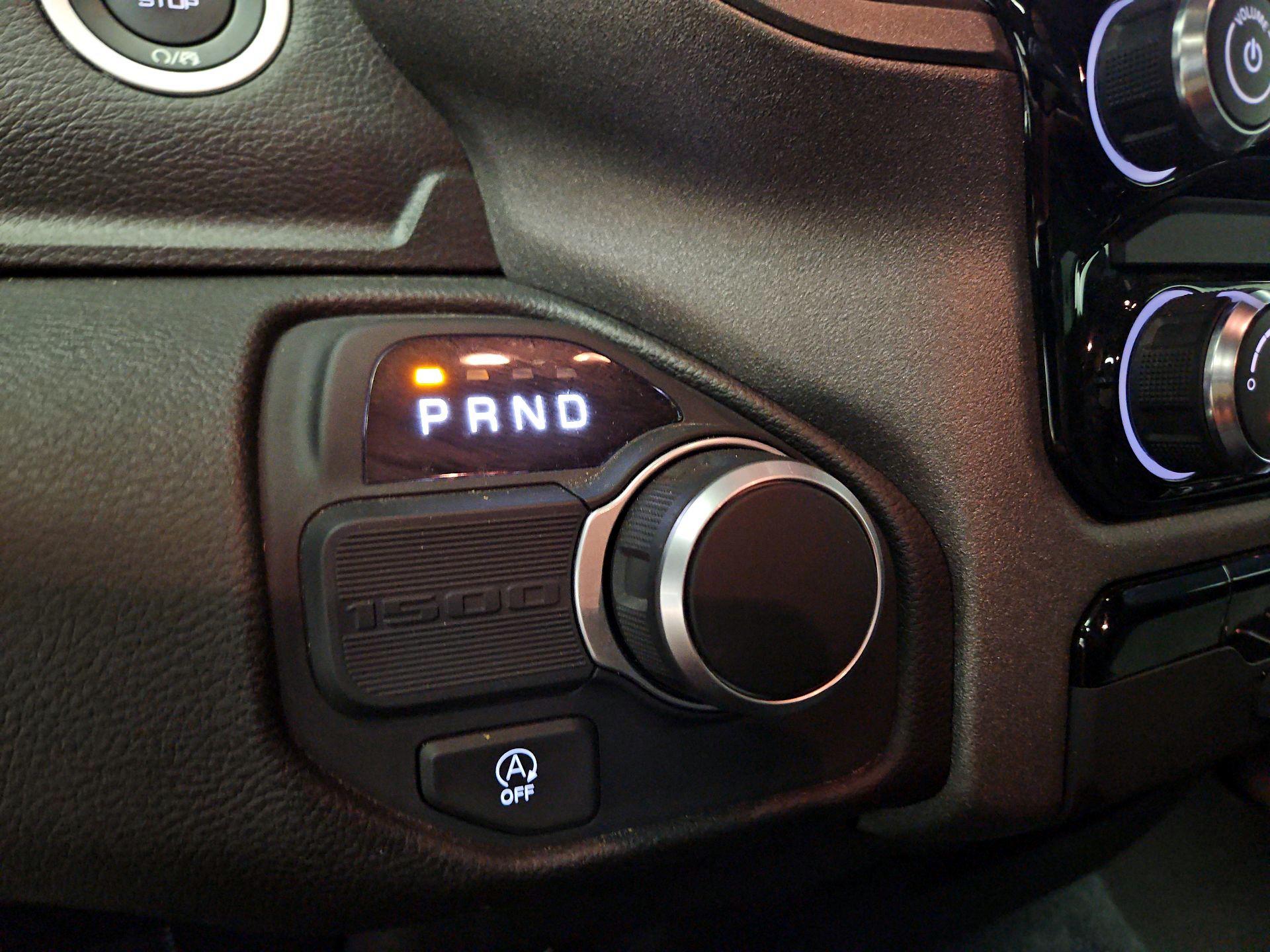 Thumbnail: 2025 RAM 1500 - 17