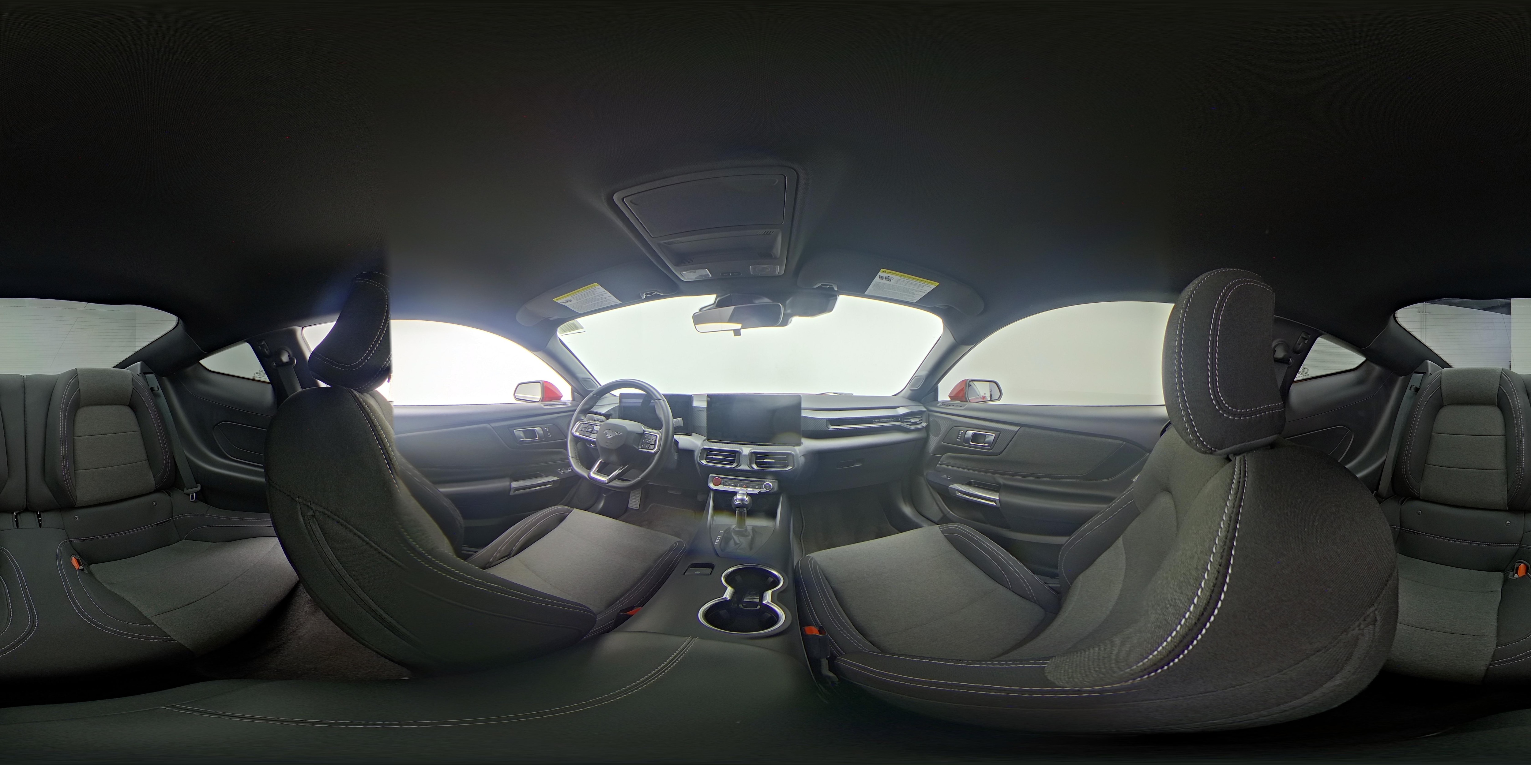 2024 Ford Mustang EcoBoost - Photo 24