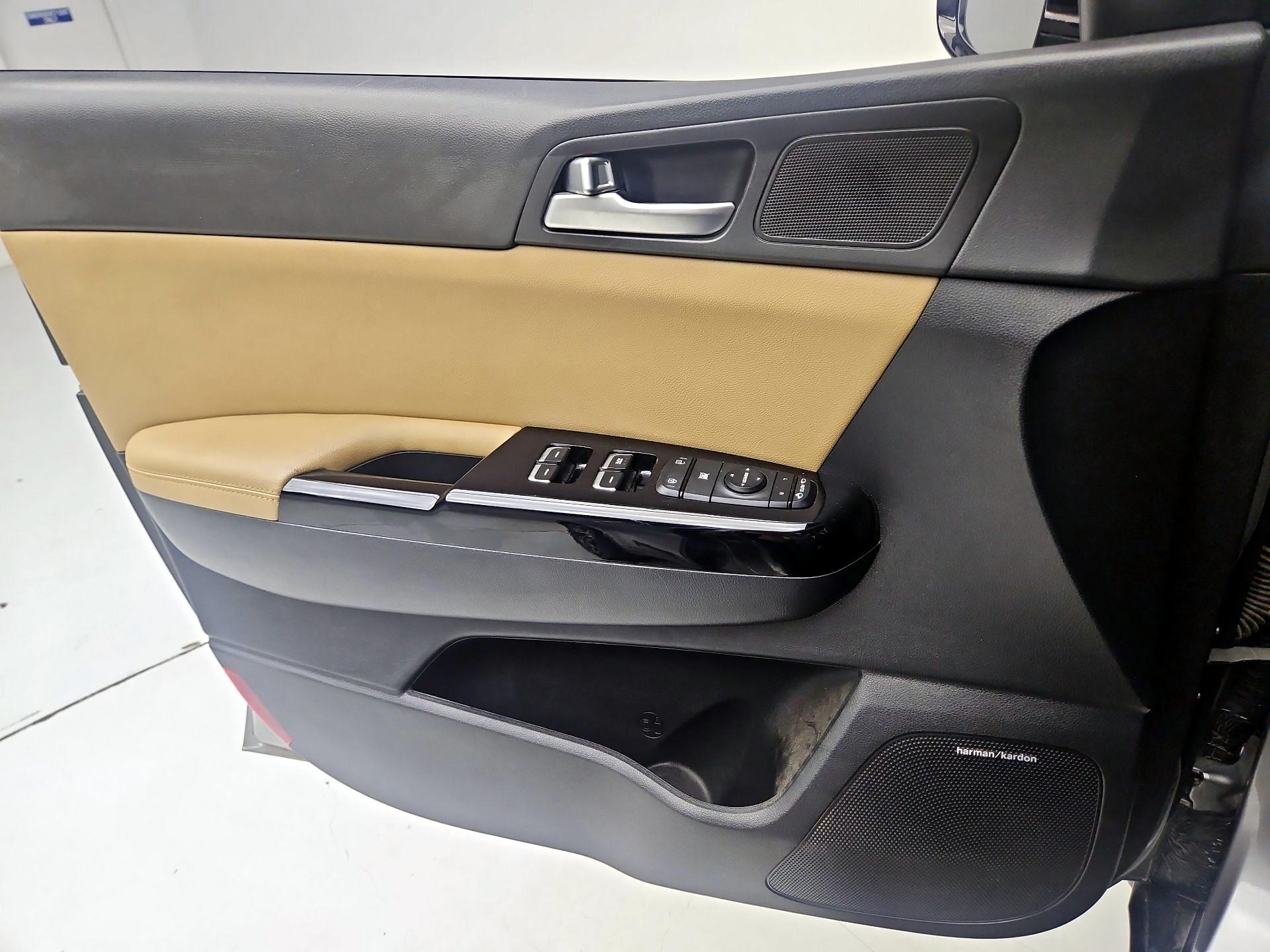 Thumbnail: 2022 Kia Sportage - 12