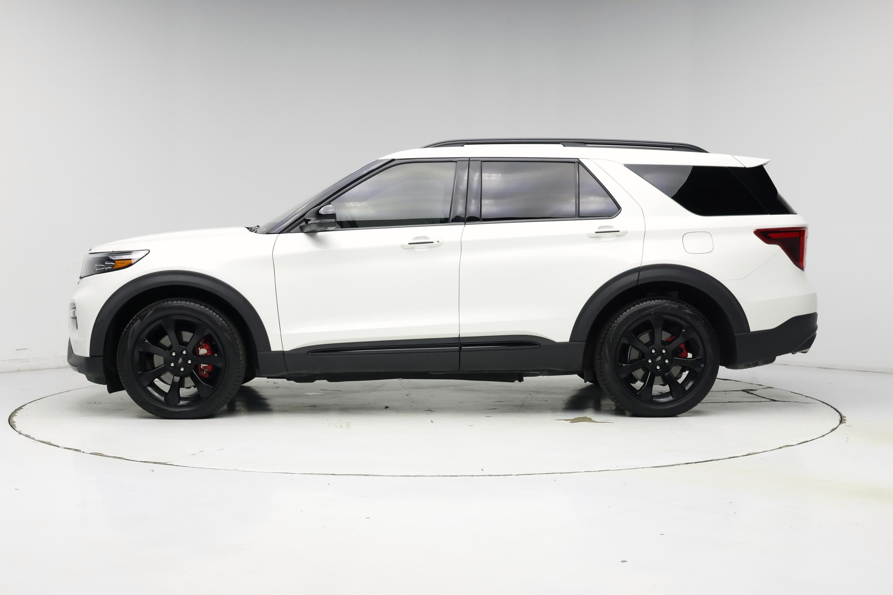 Thumbnail: 2023 Ford Explorer - 3